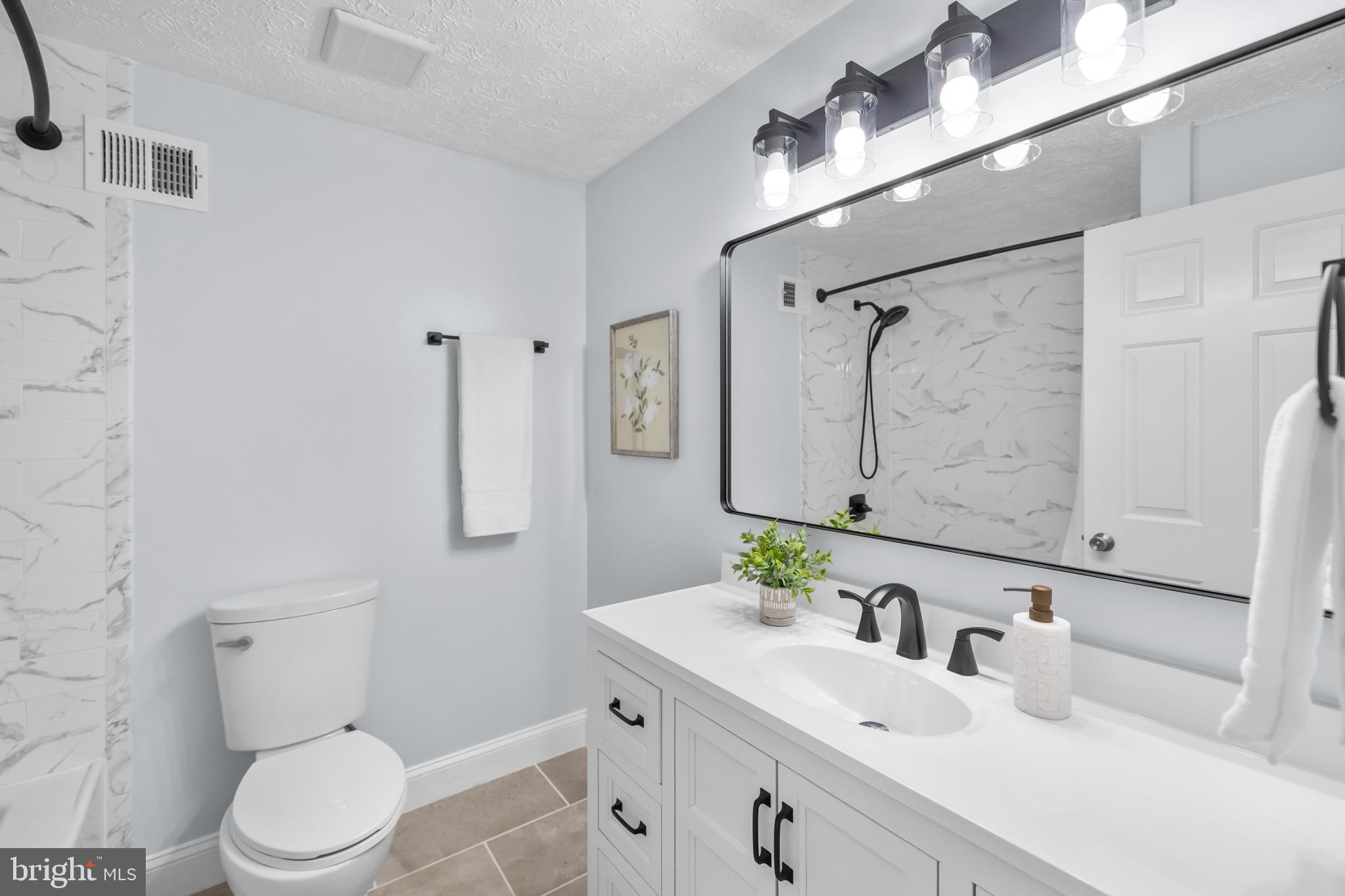 SENECA CHASE - Residential