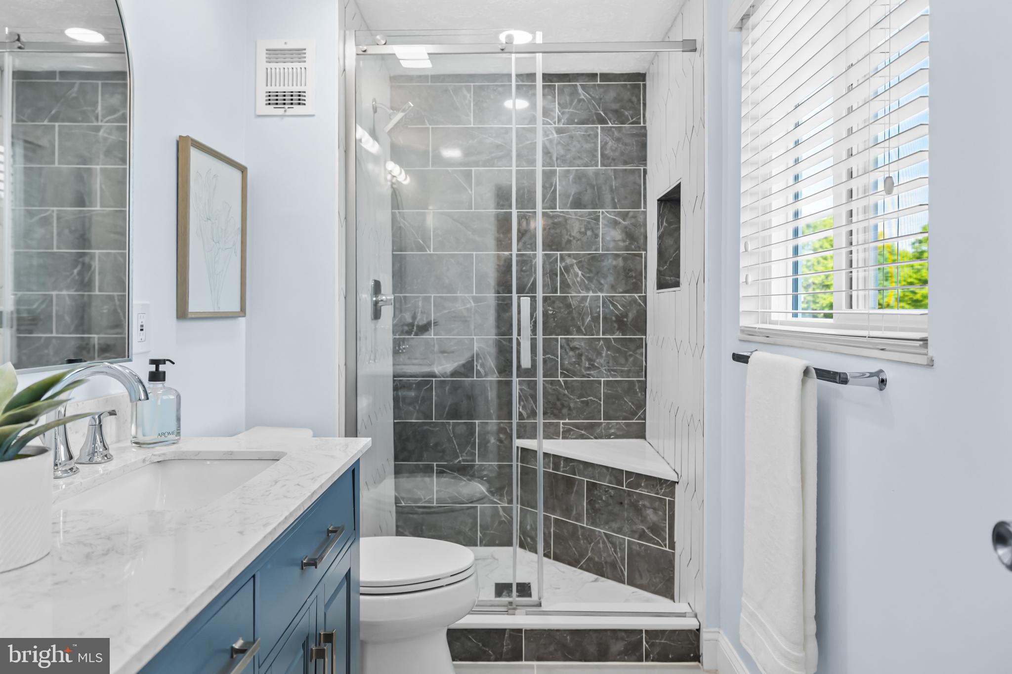 SENECA CHASE - Residential