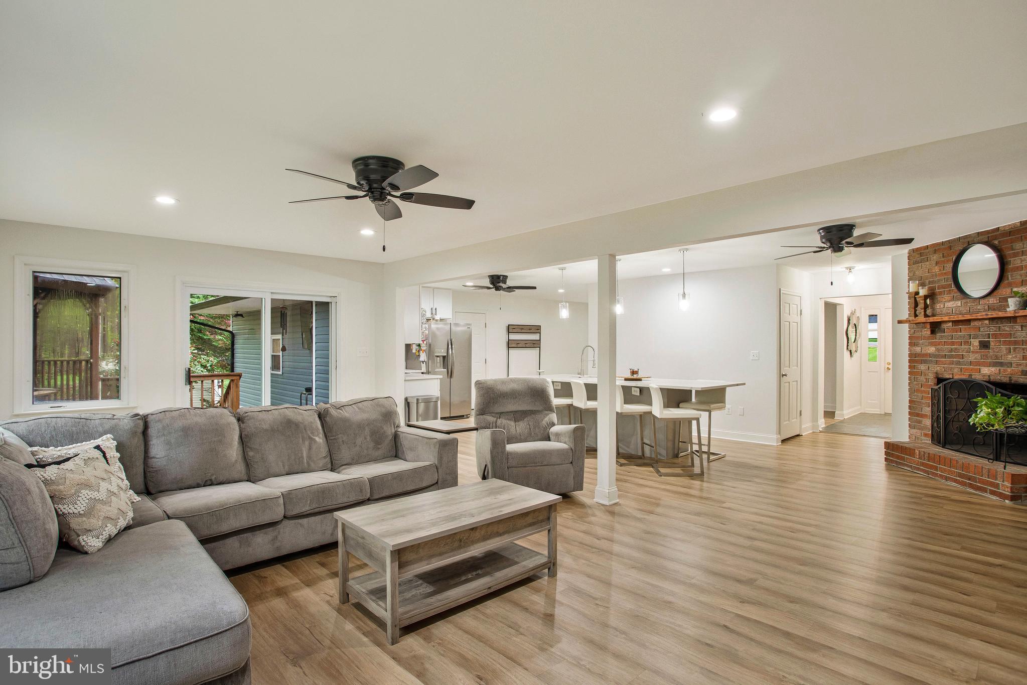 THE MEADOWS - Residential