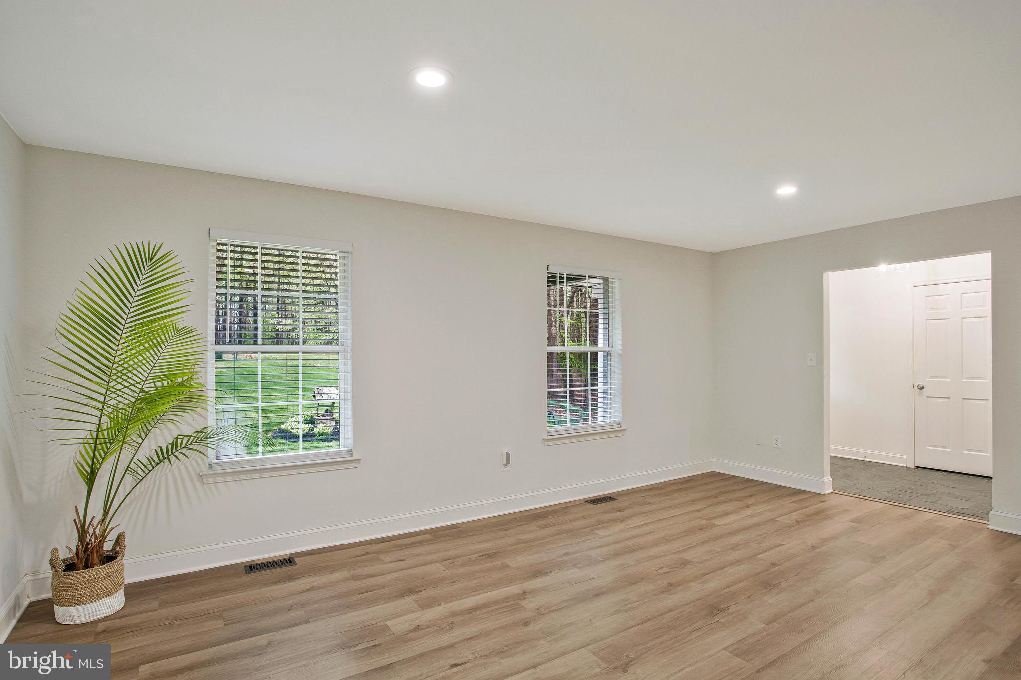 THE MEADOWS - Residential