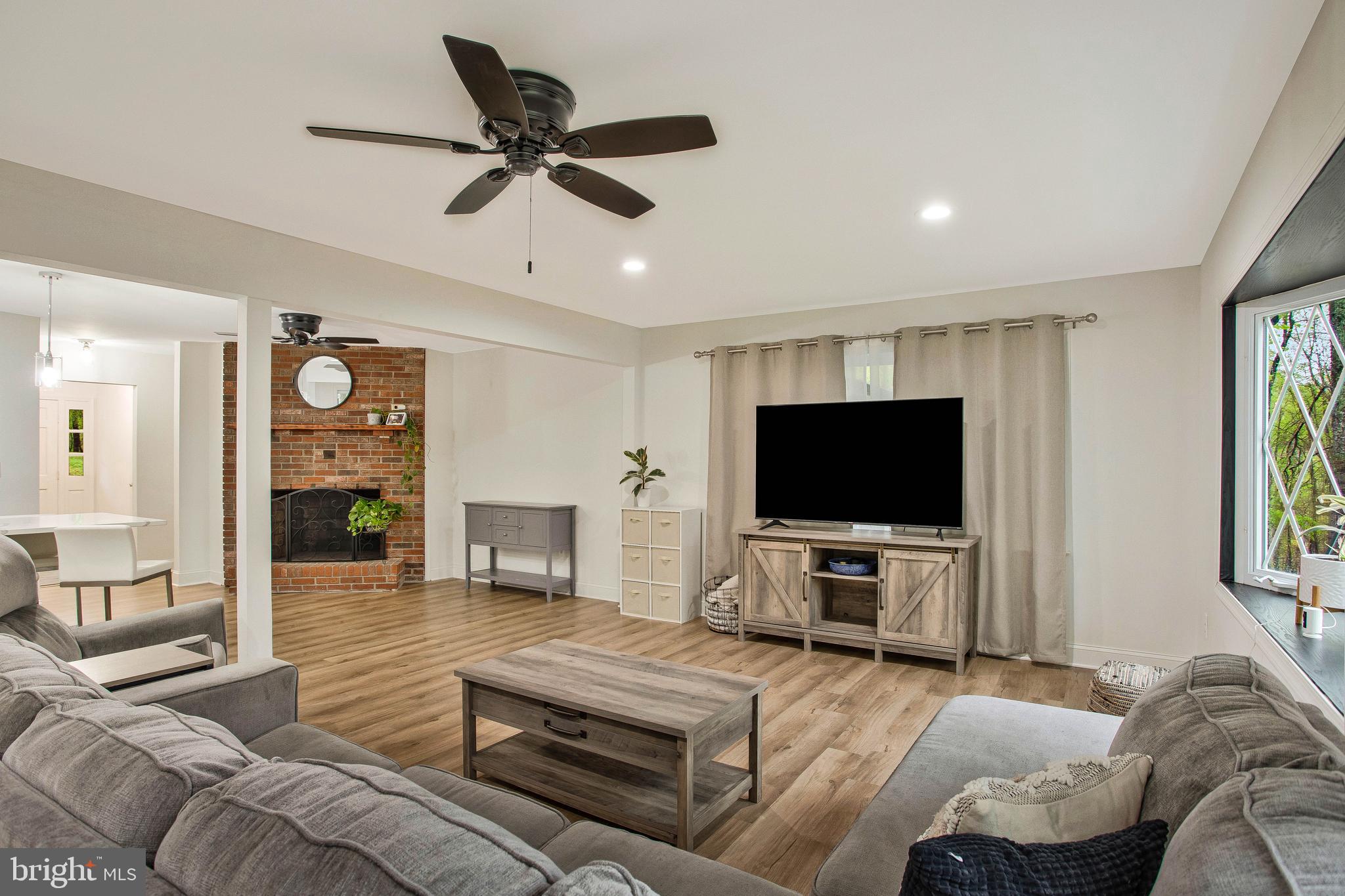 THE MEADOWS - Residential