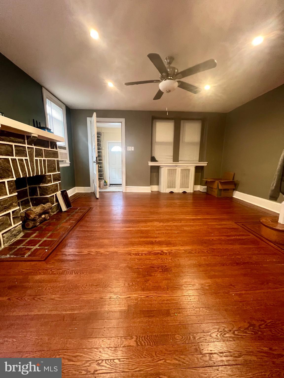 HIGHLAND PARK - Residential Lease