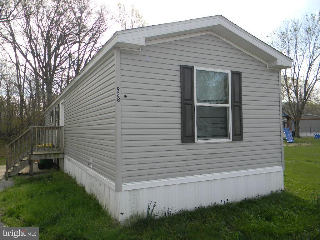 VILLAGE BROOK - Residential