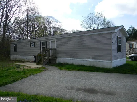 MLS: DENC2103310