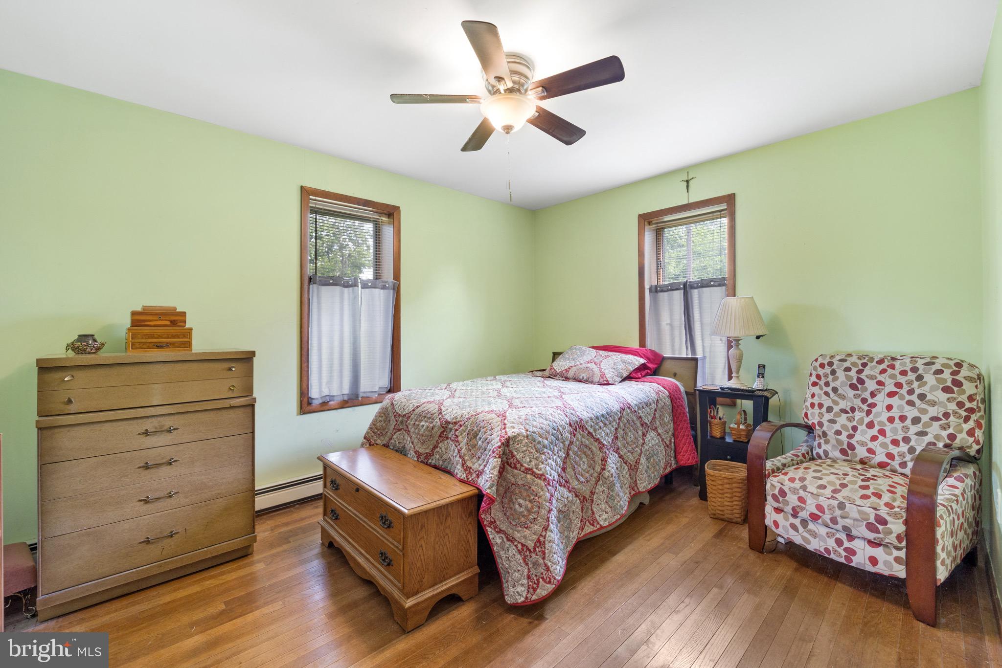 000 - Commercial Sale