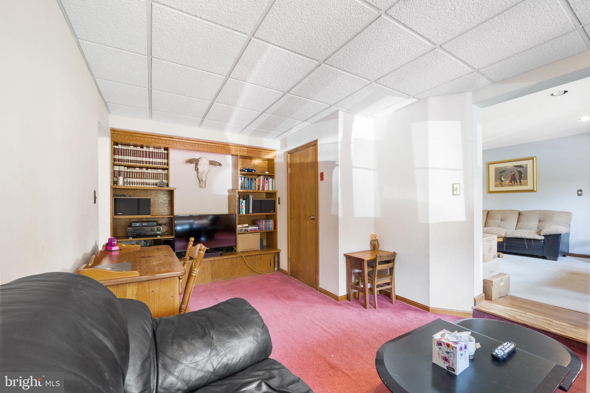 000 - Commercial Sale