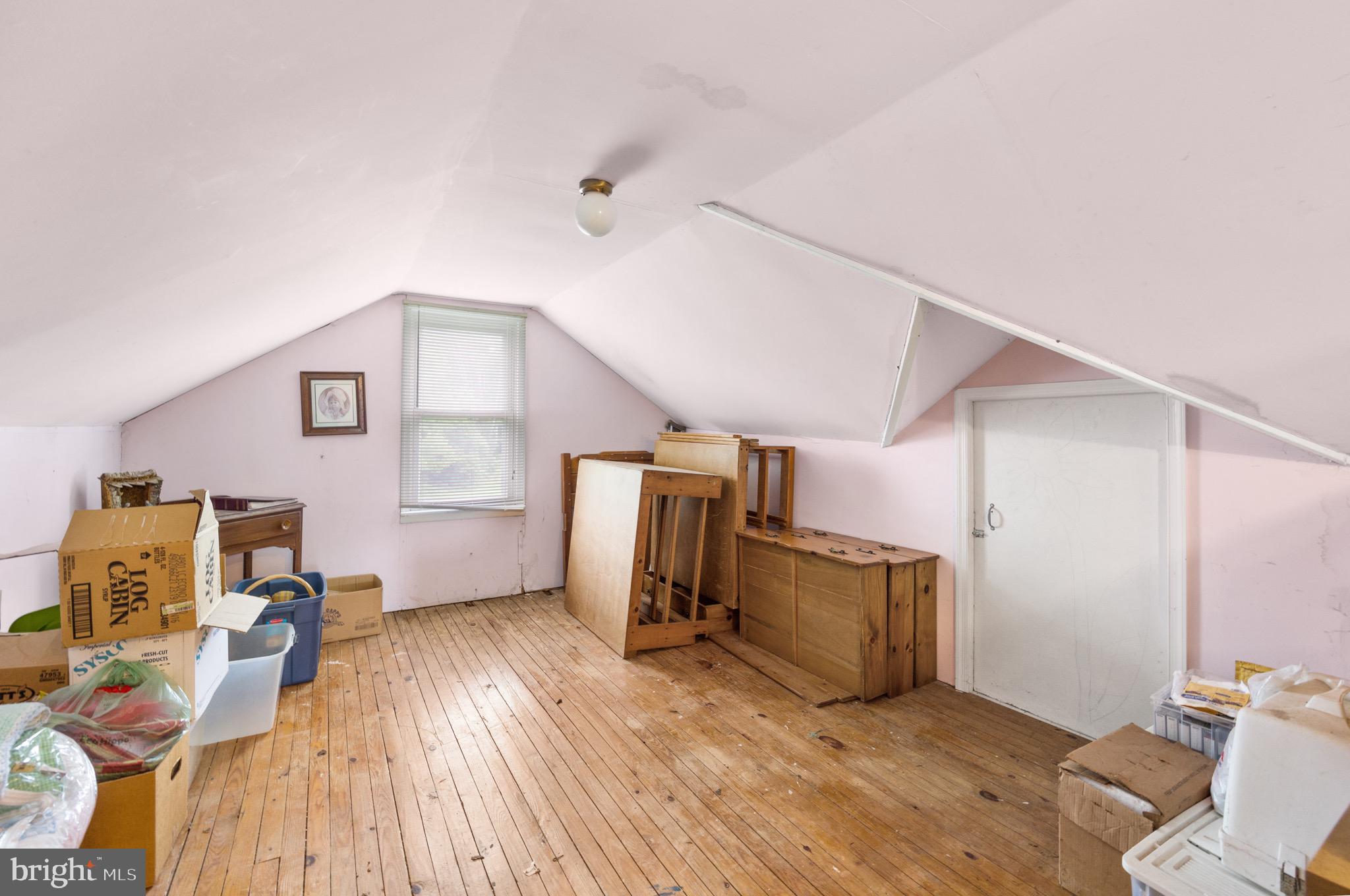 000 - Commercial Sale