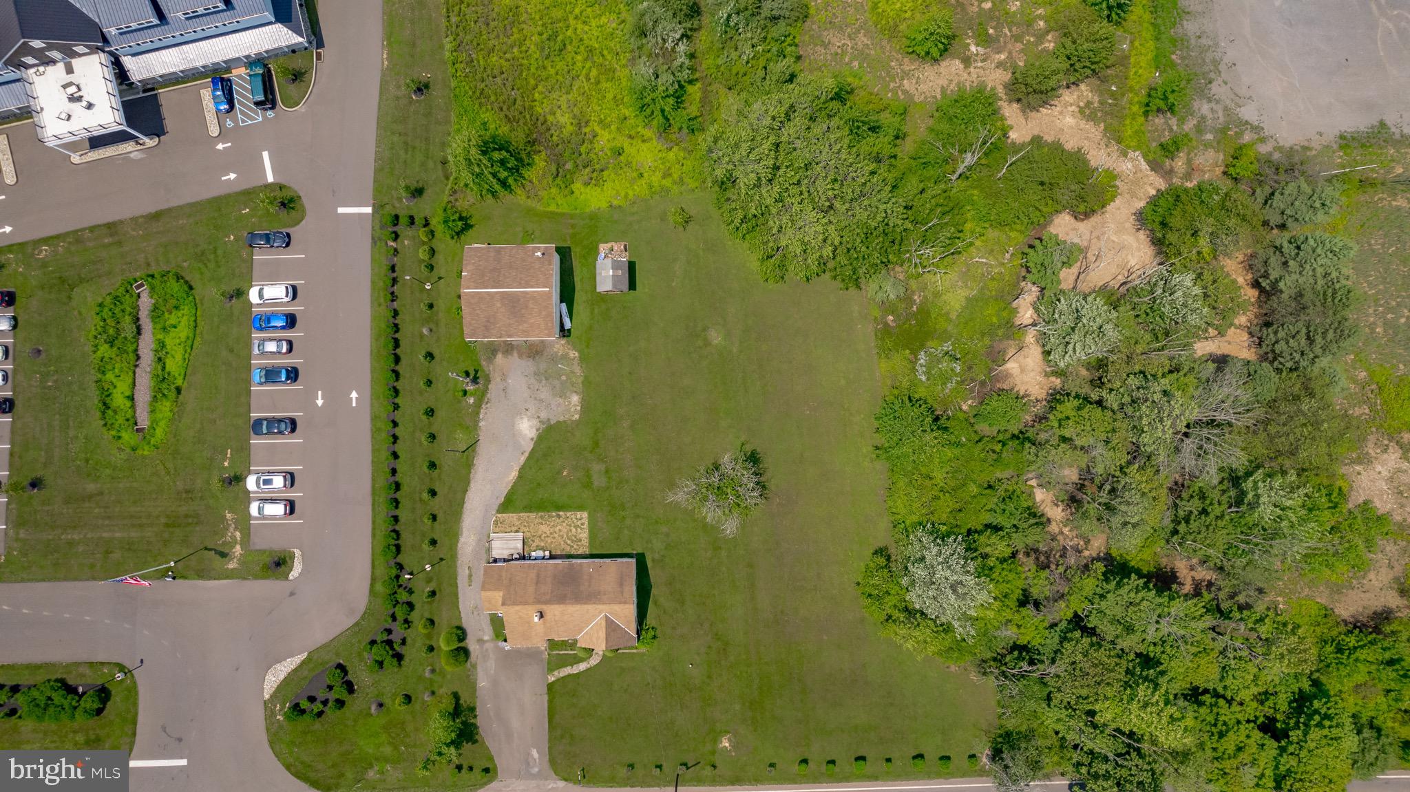 000 - Commercial Sale