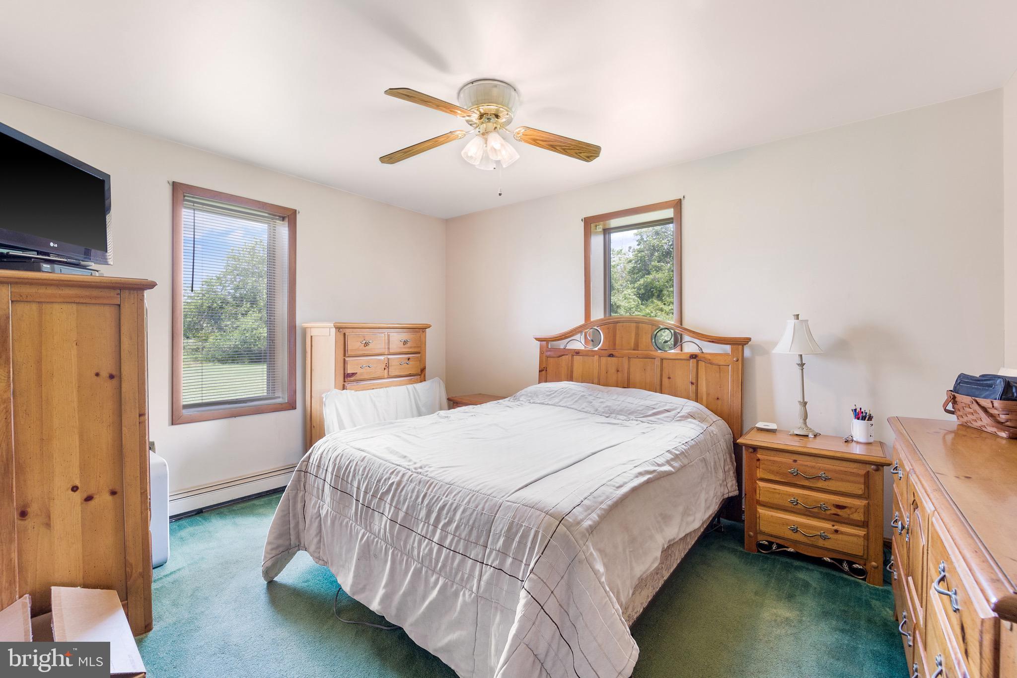 000 - Commercial Sale