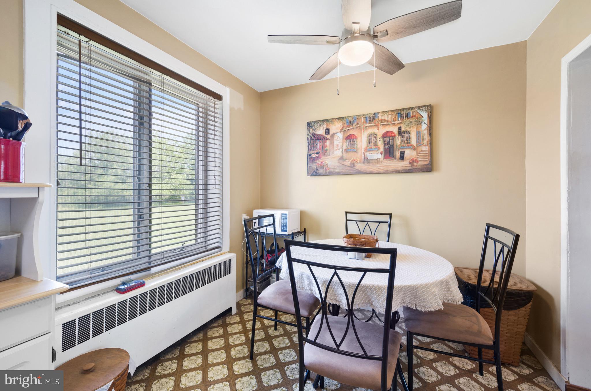 000 - Commercial Sale