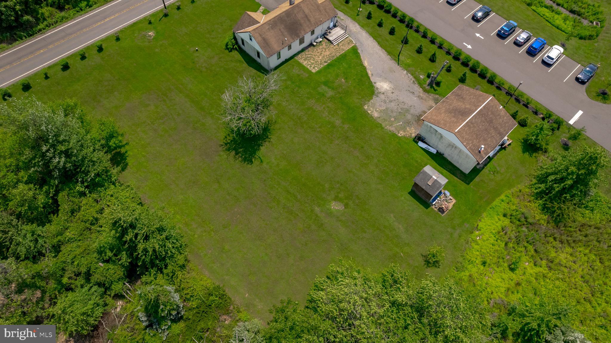 000 - Commercial Sale