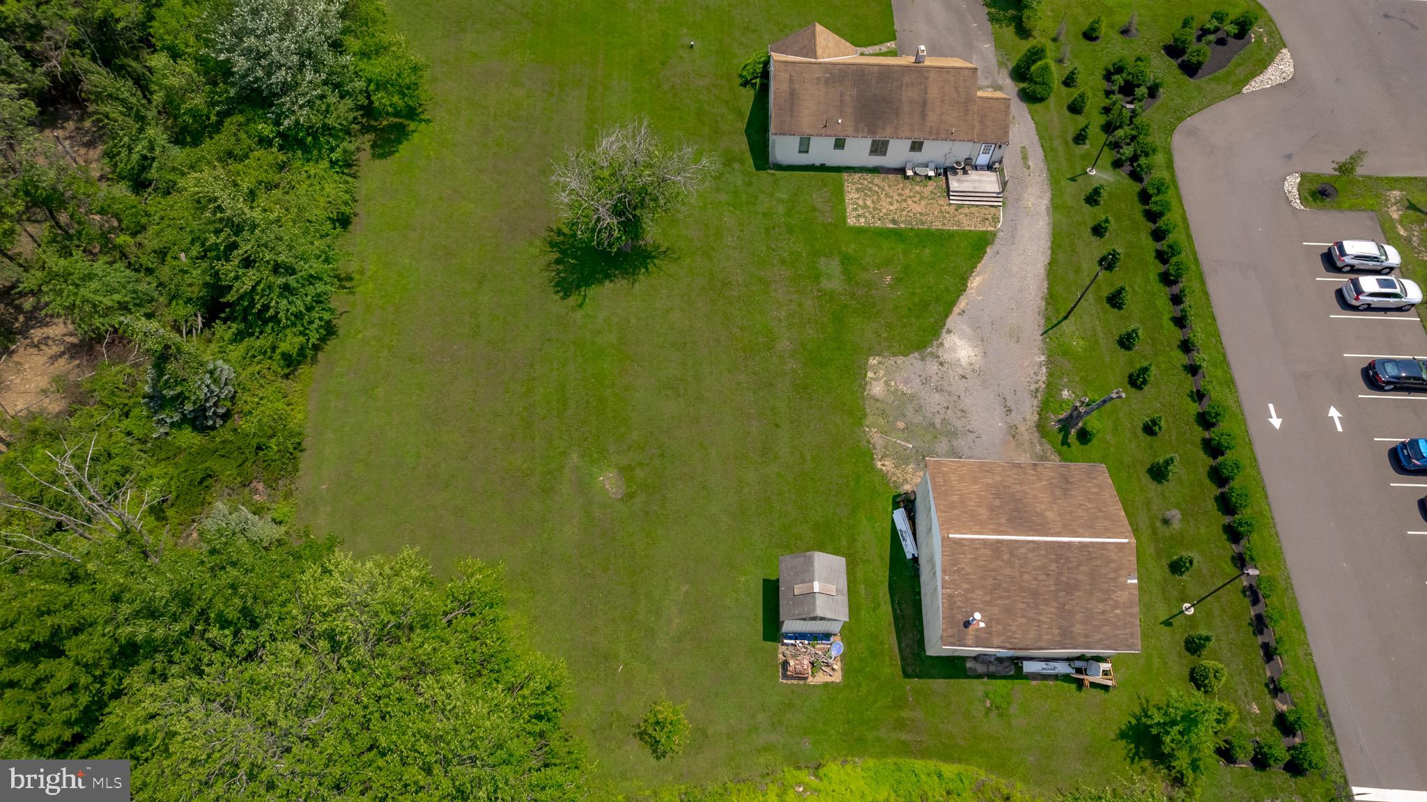 000 - Commercial Sale