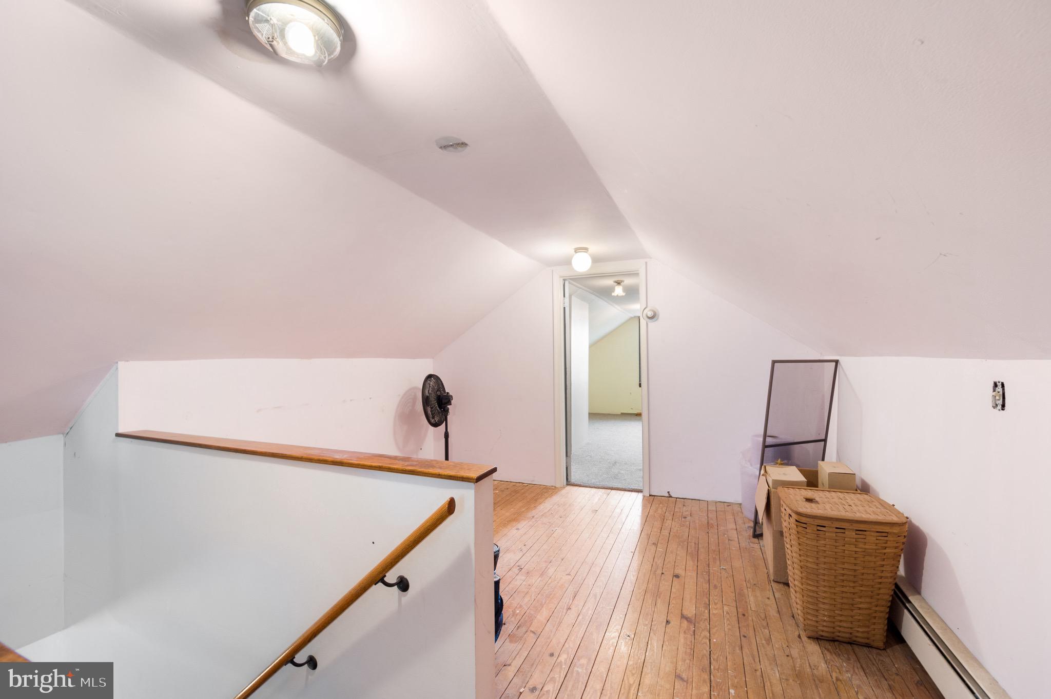 000 - Commercial Sale