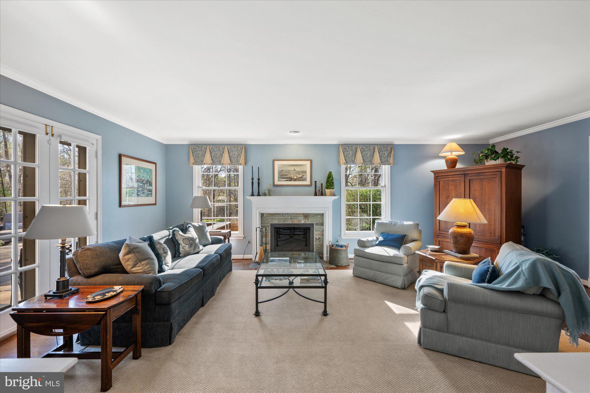 POTOMAC MANOR - Residential