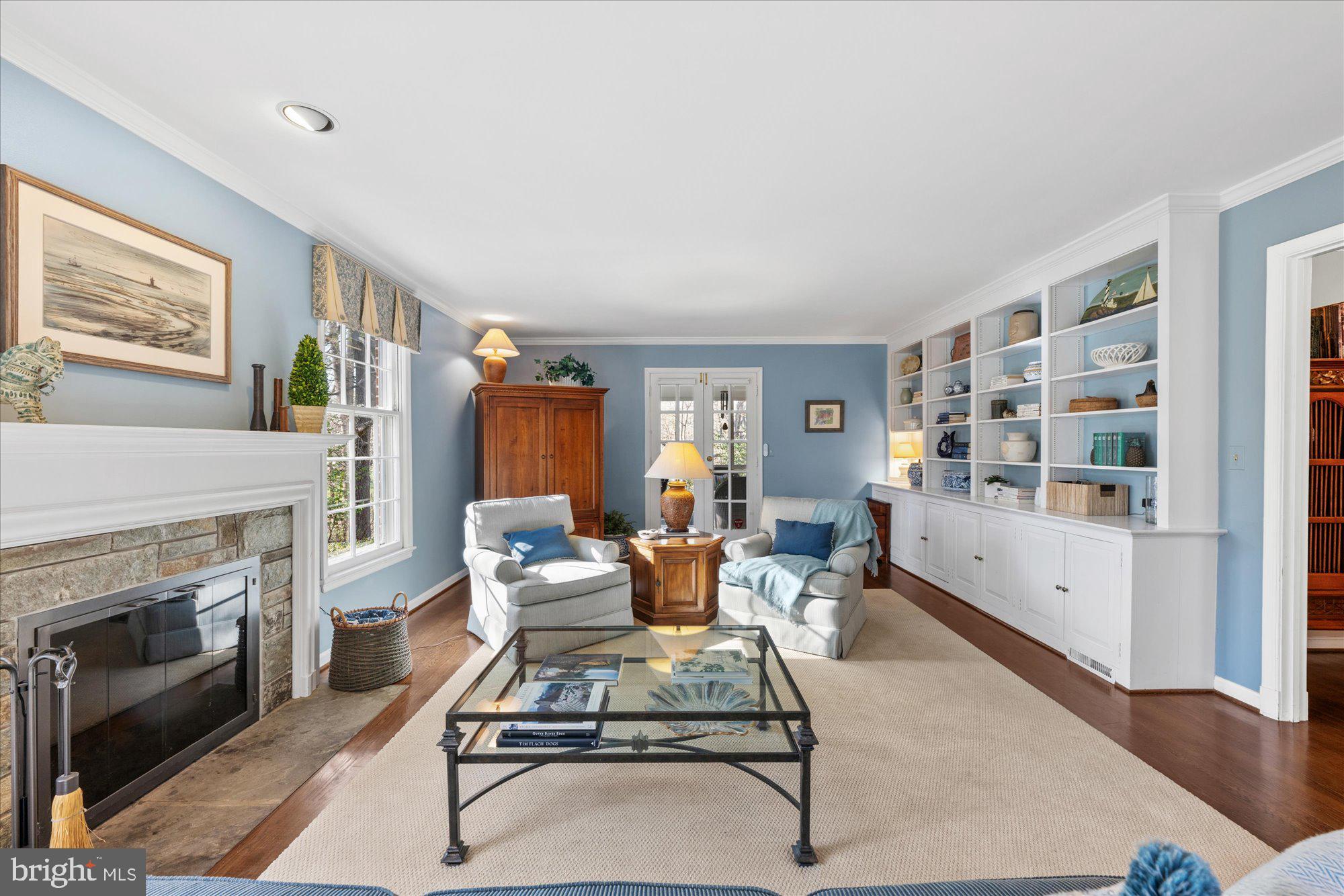 POTOMAC MANOR - Residential