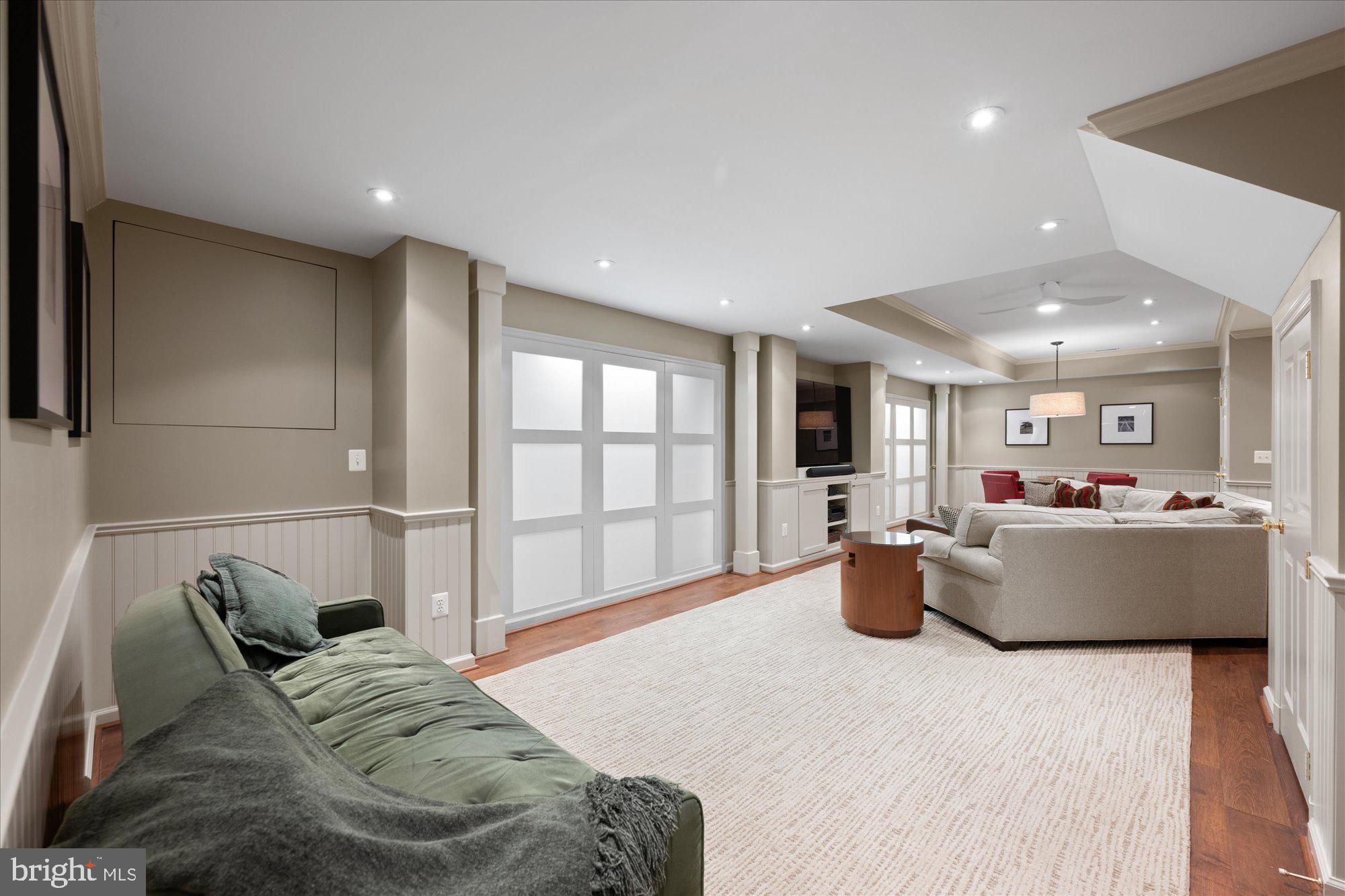 POTOMAC MANOR - Residential