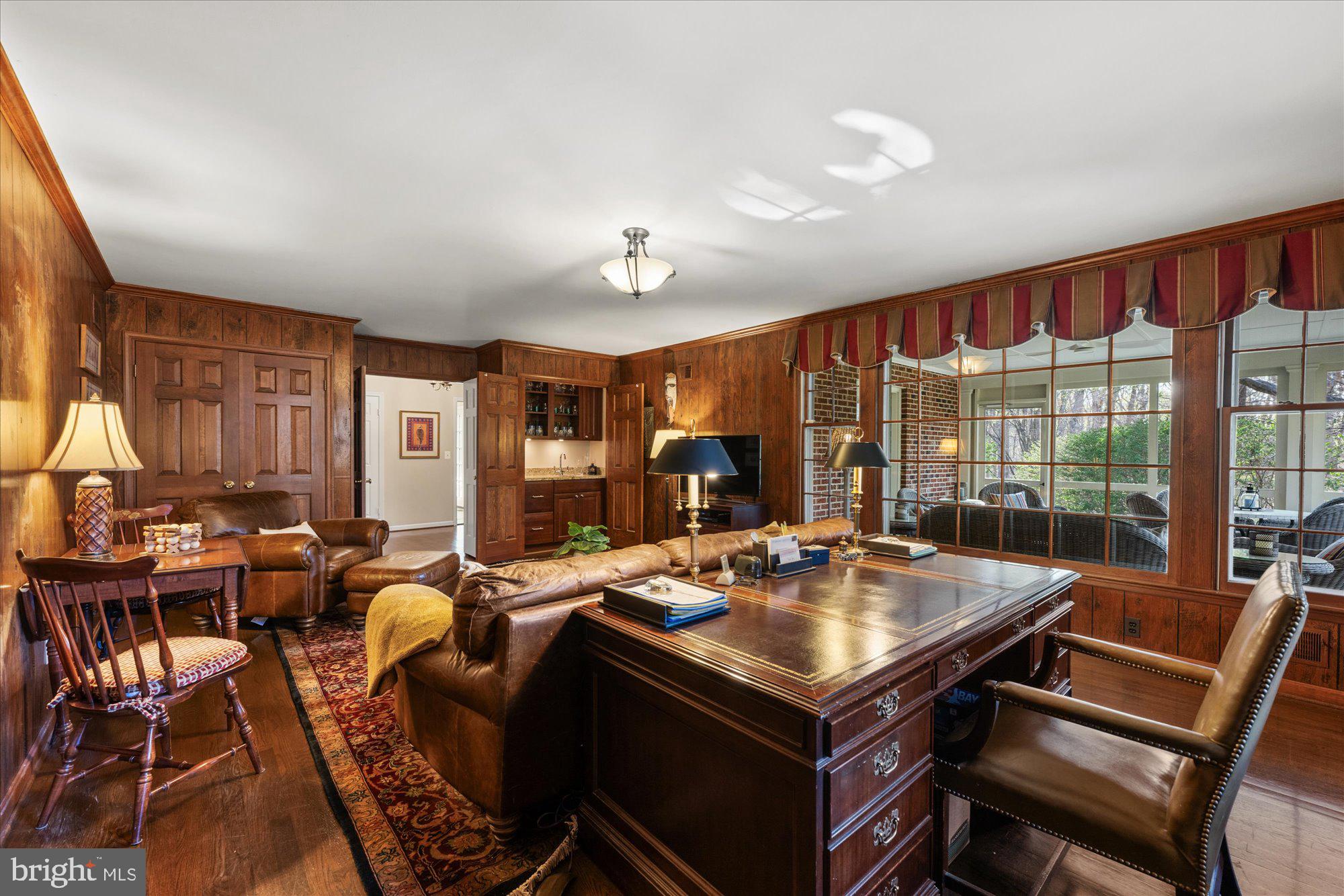 POTOMAC MANOR - Residential