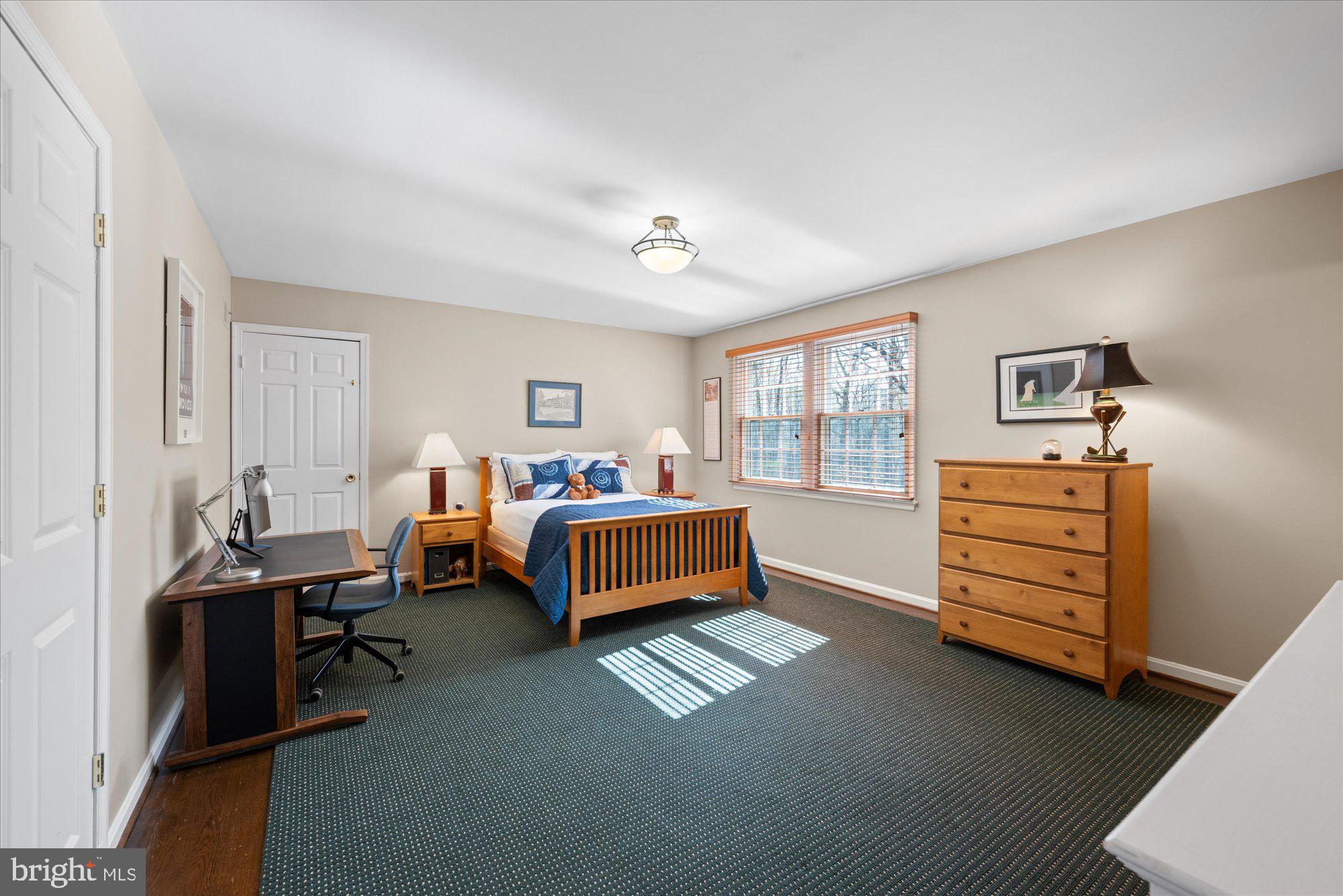 POTOMAC MANOR - Residential