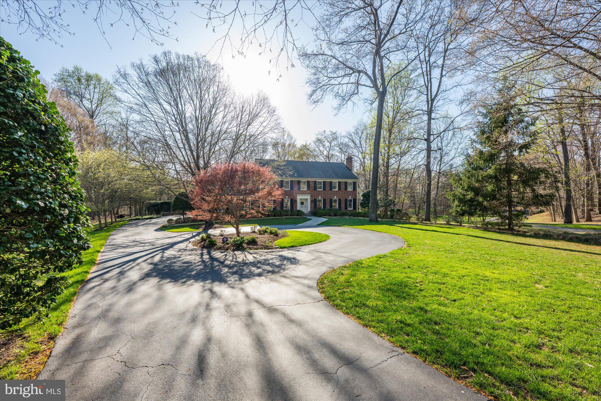 POTOMAC MANOR - Residential