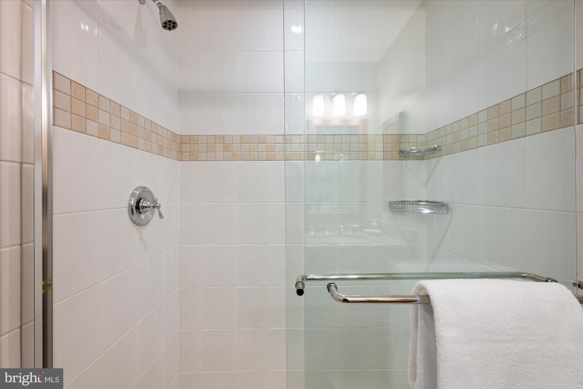 POTOMAC MANOR - Residential