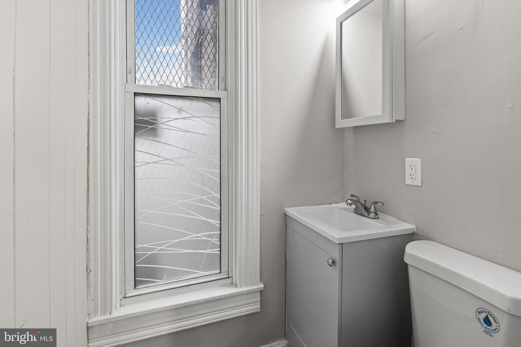 BROADWAY EAST - Residential