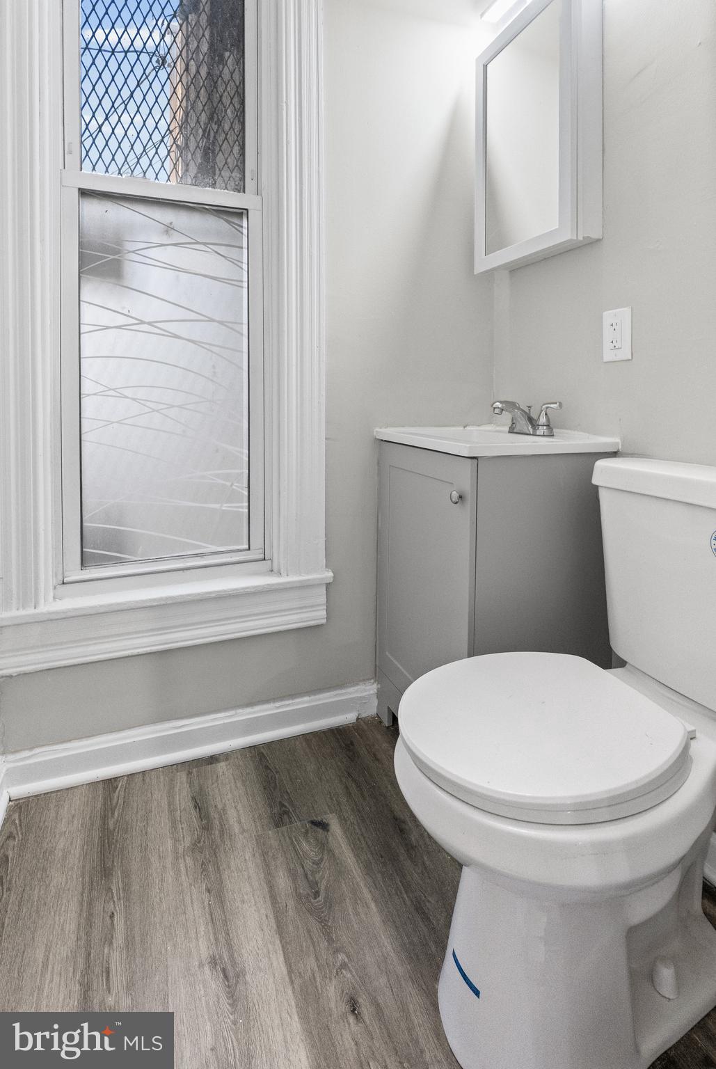 BROADWAY EAST - Residential