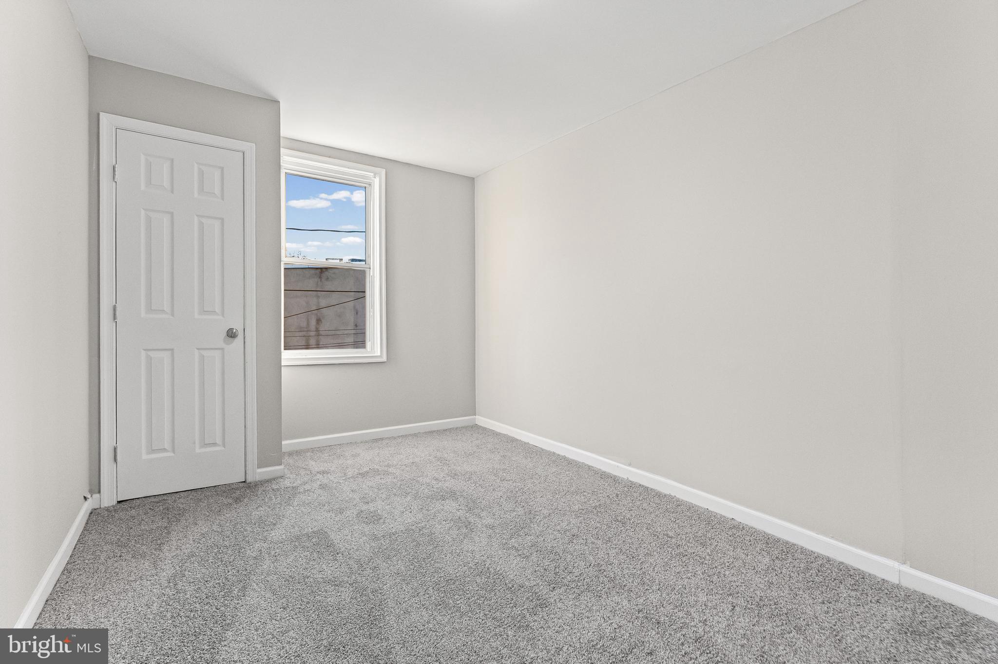 BROADWAY EAST - Residential