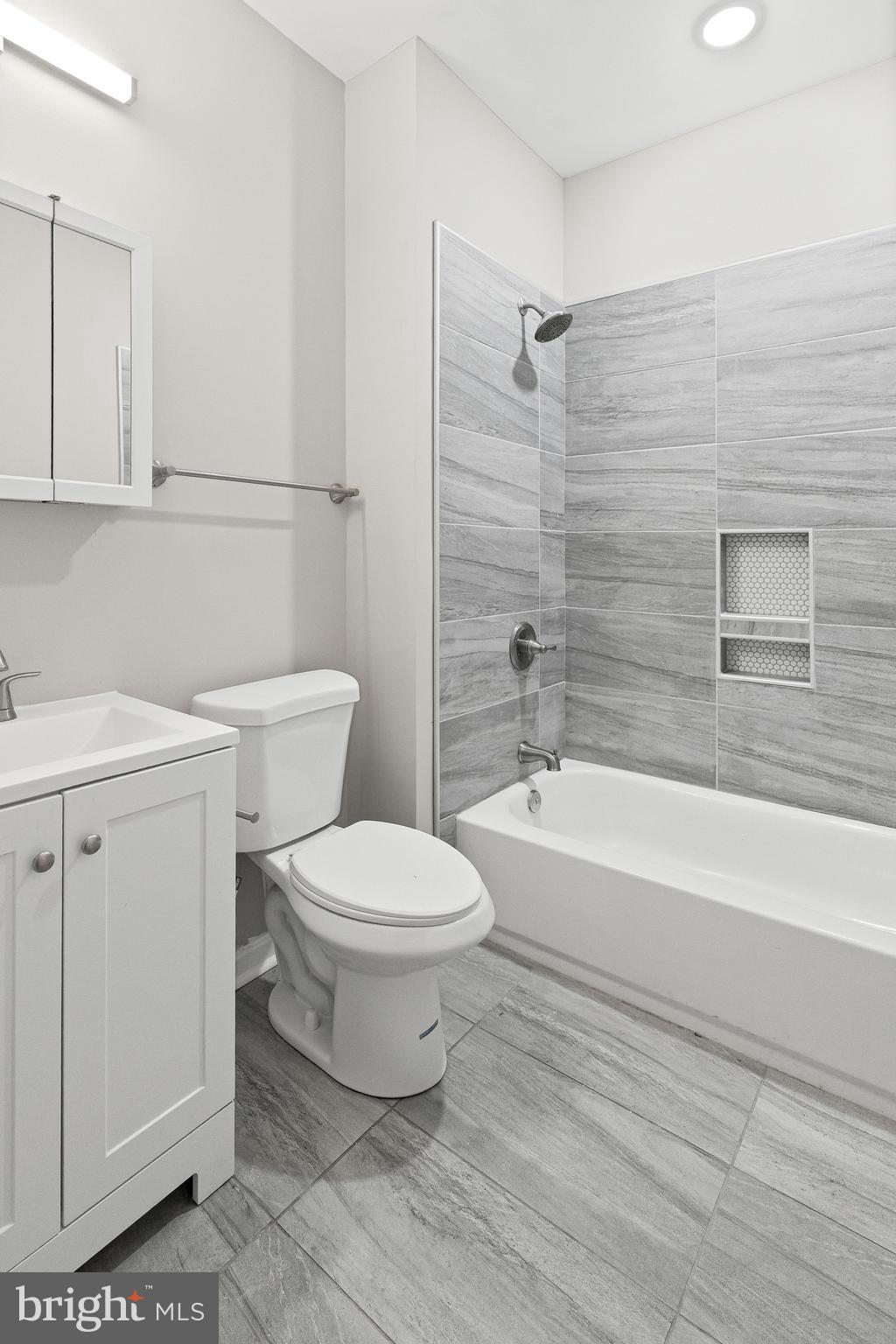 BROADWAY EAST - Residential