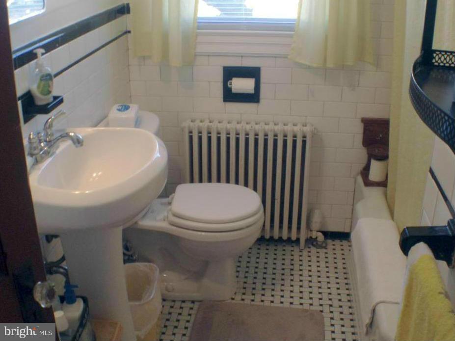 HILLCREST - Residential