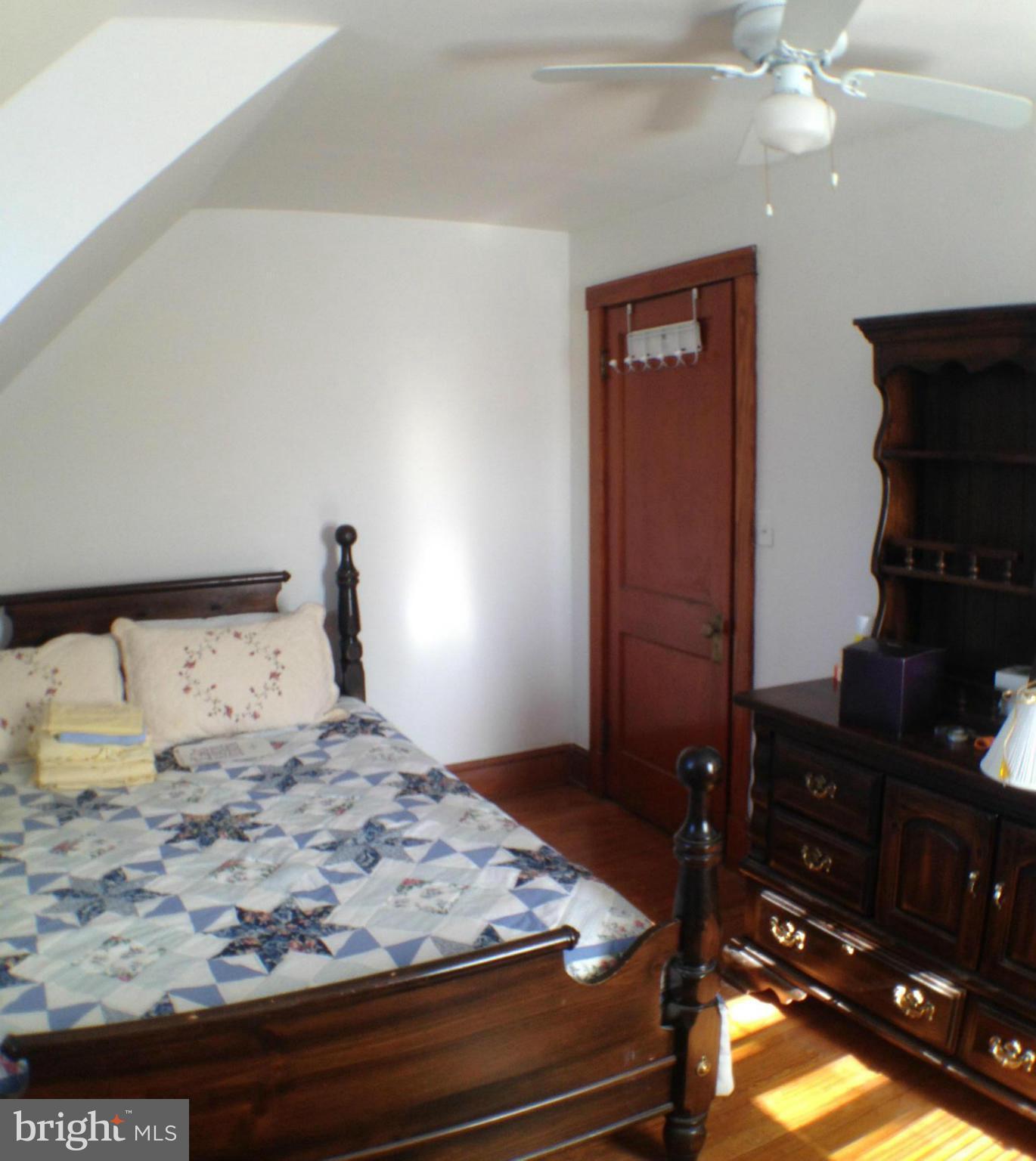 HILLCREST - Residential