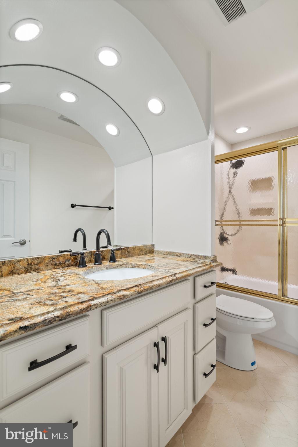 CRYSTAL PARK S - Residential Lease