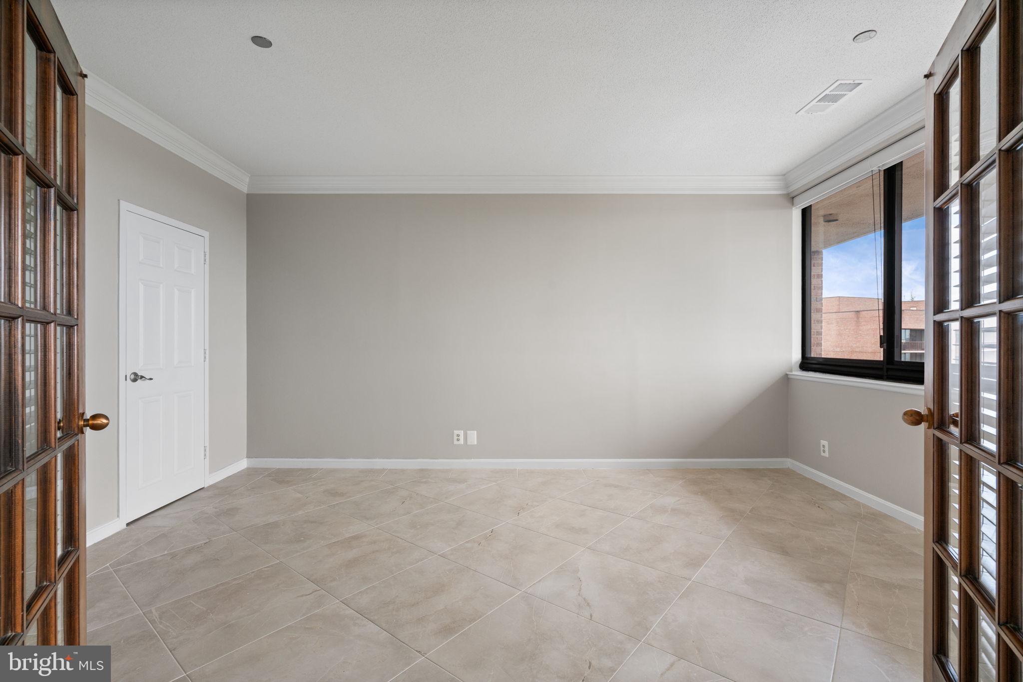 CRYSTAL PARK S - Residential Lease