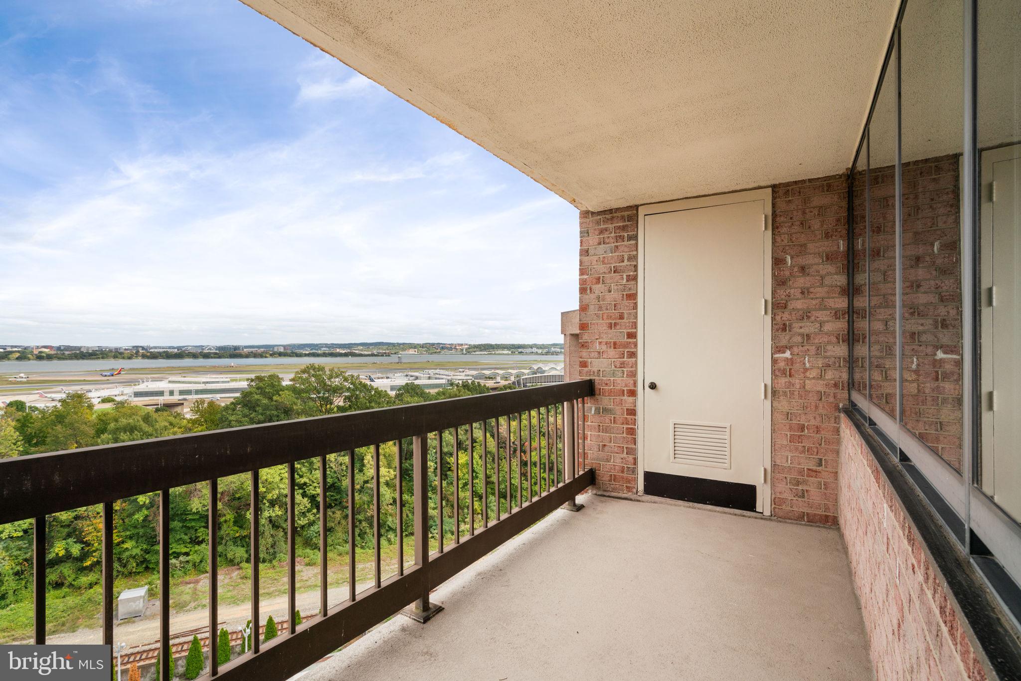 CRYSTAL PARK S - Residential Lease