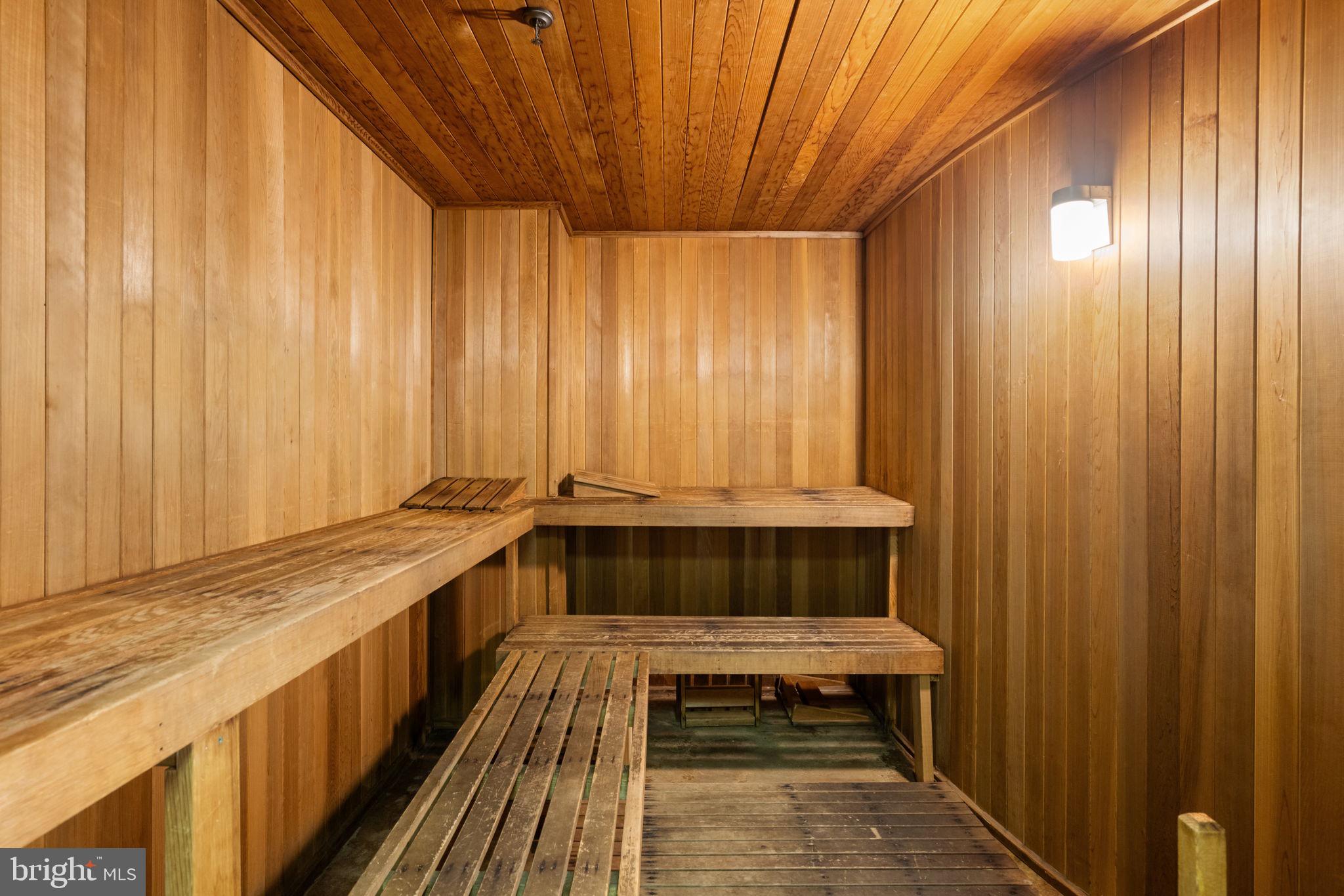 CRYSTAL PARK S - Residential Lease