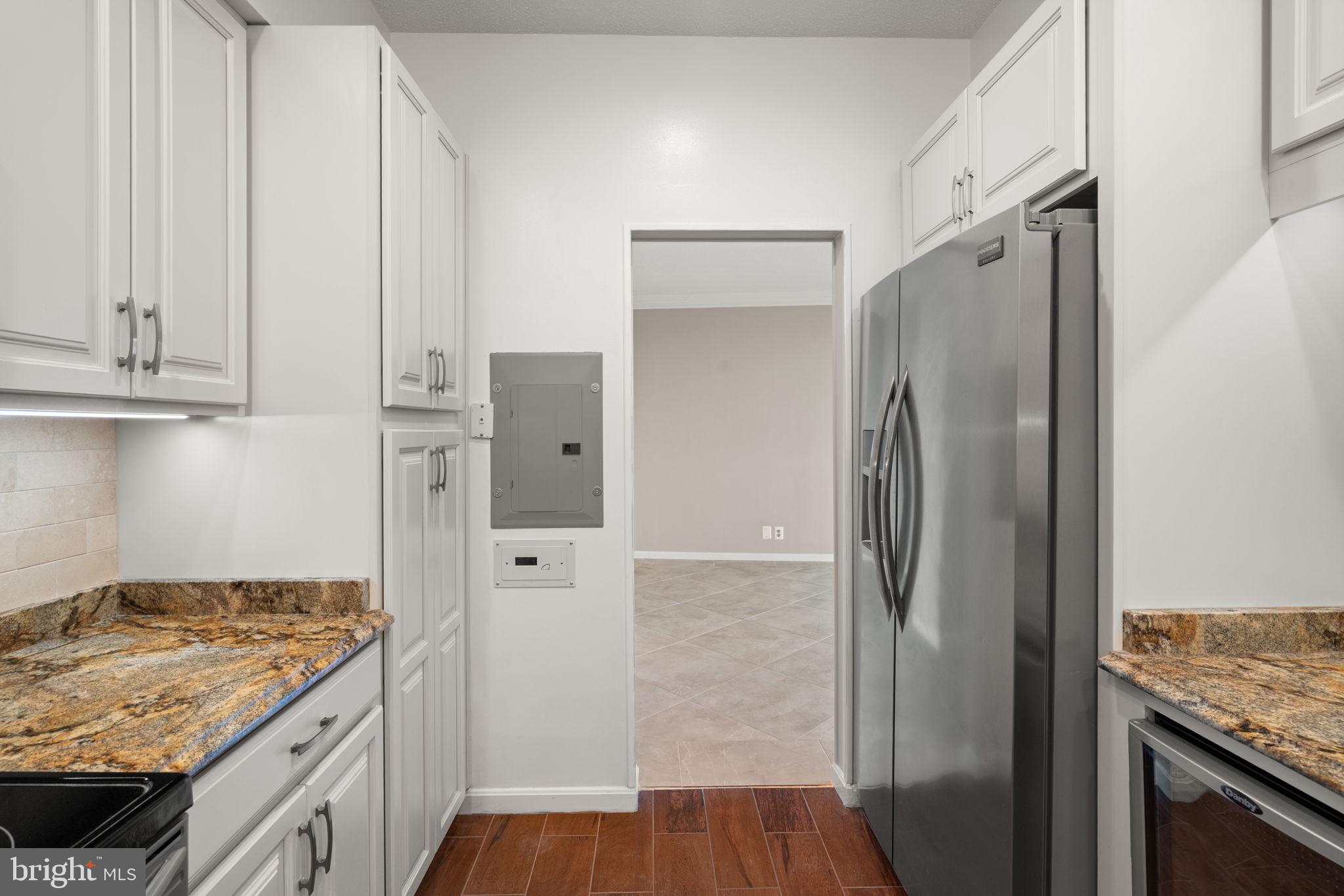 CRYSTAL PARK S - Residential Lease