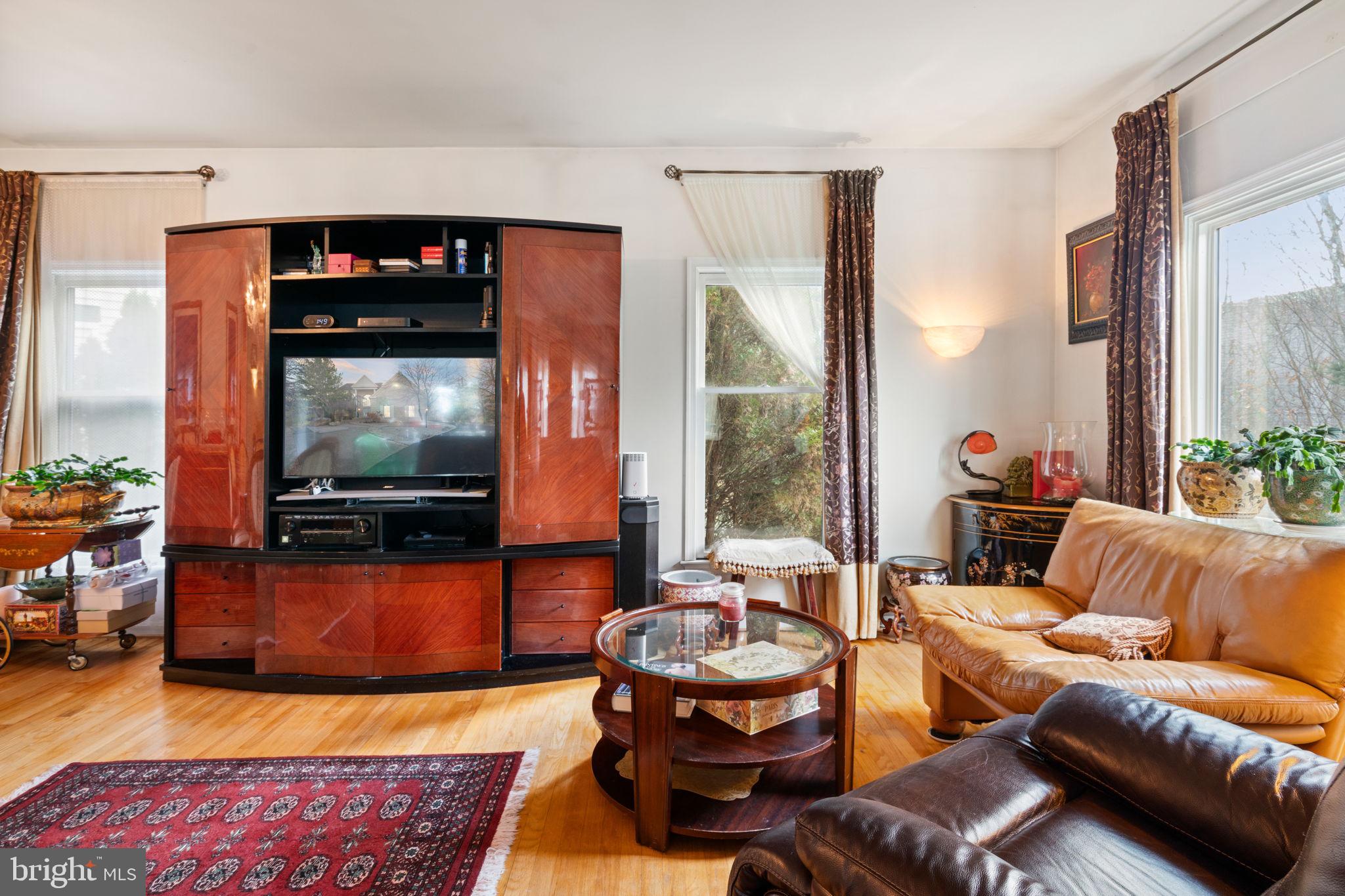 FOX MEADOW - Residential