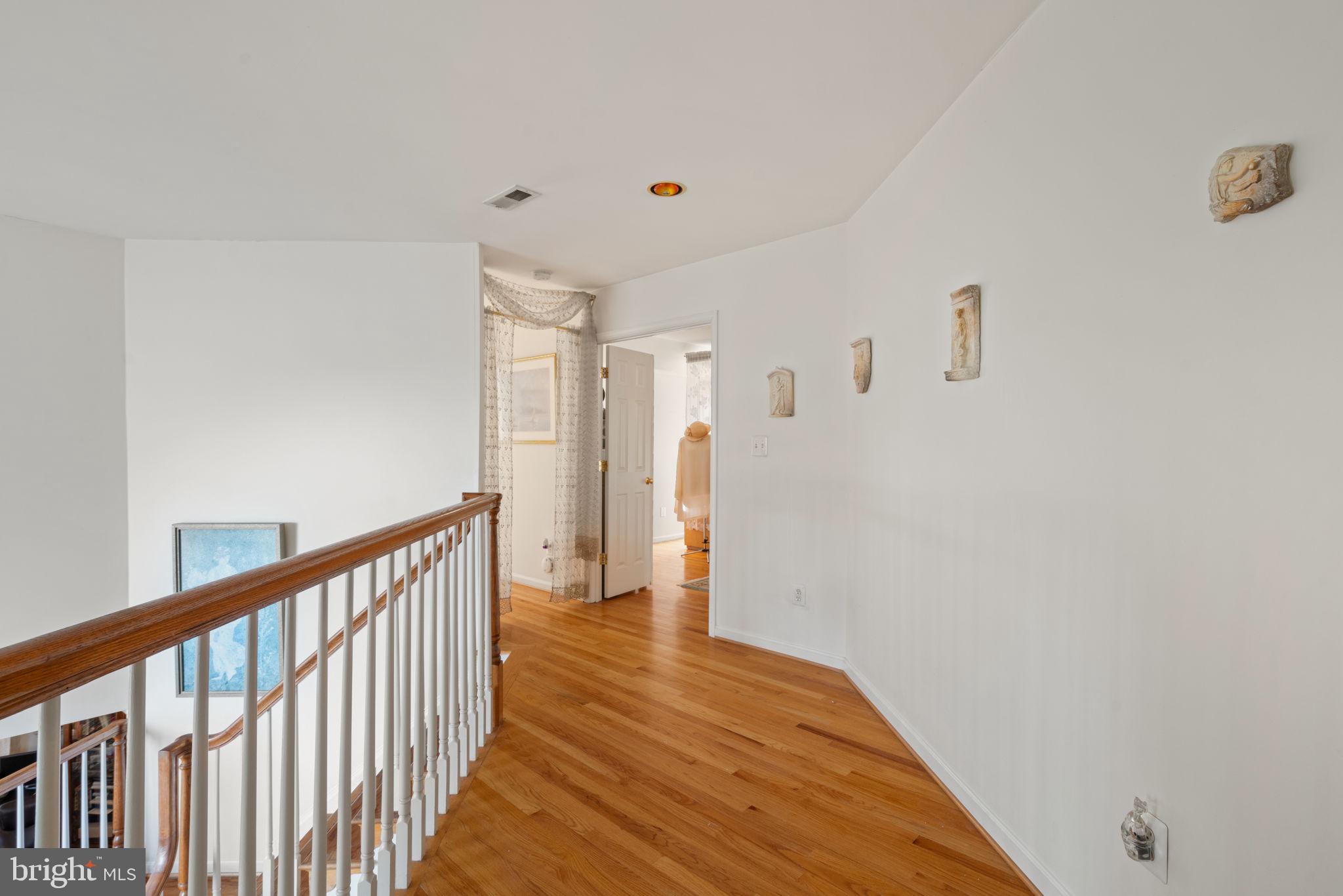 FOX MEADOW - Residential