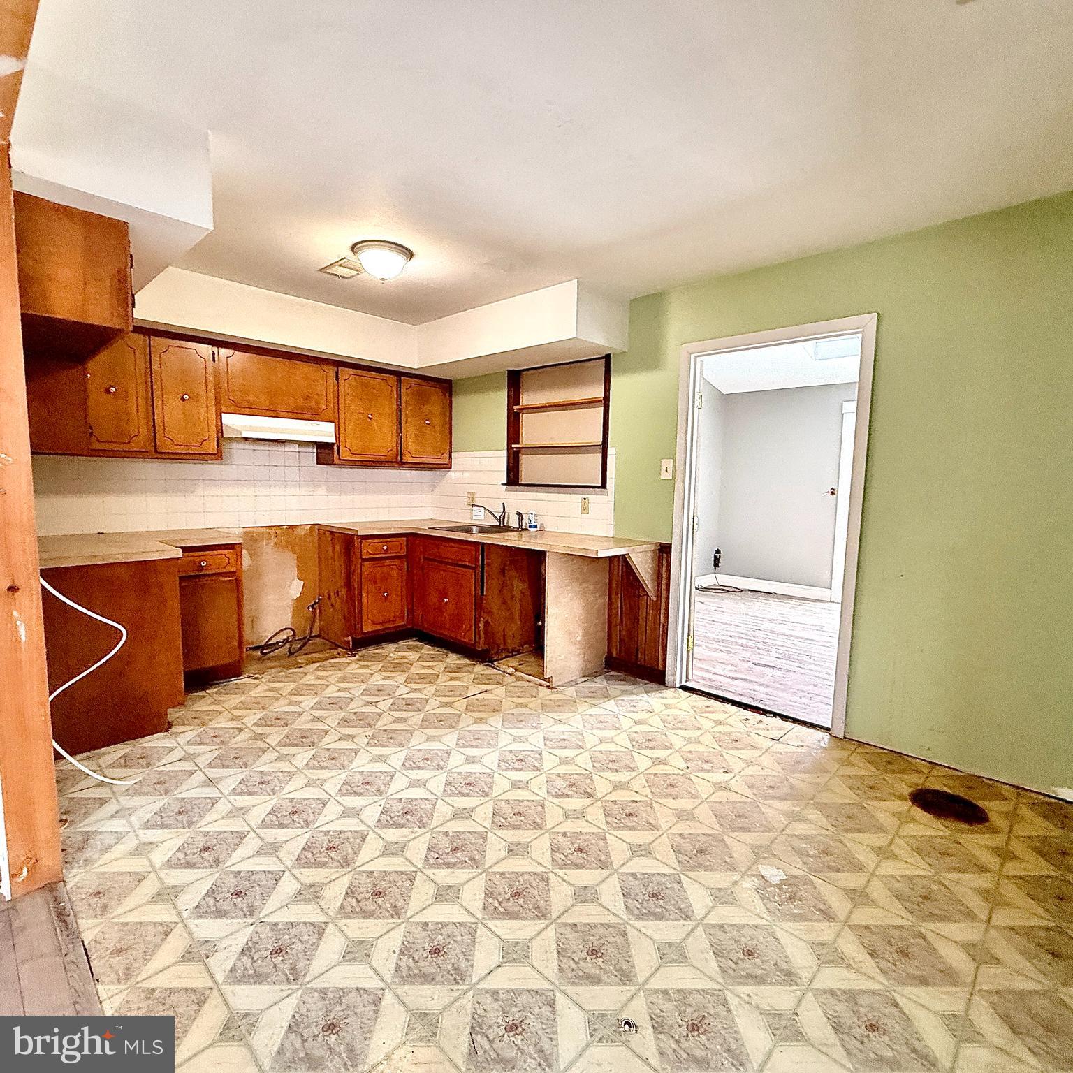 CEDAR GROVE ESTS - Residential