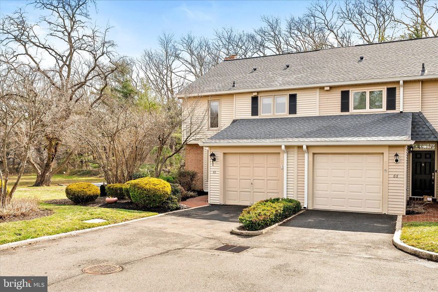 Location, Location, Location! This beautifulend unit offersa location second to none with large private brick patio, gleaming hardwood floors, new kitchen cabinets, granite countertops and Stainless steel appliances. This gem offers a finished basement with stone fireplace . There is a brick fireplace in the large sunfilled living area that overlooks the detention basin with crown molding and built in cabinets. Don't miss this opportunity!