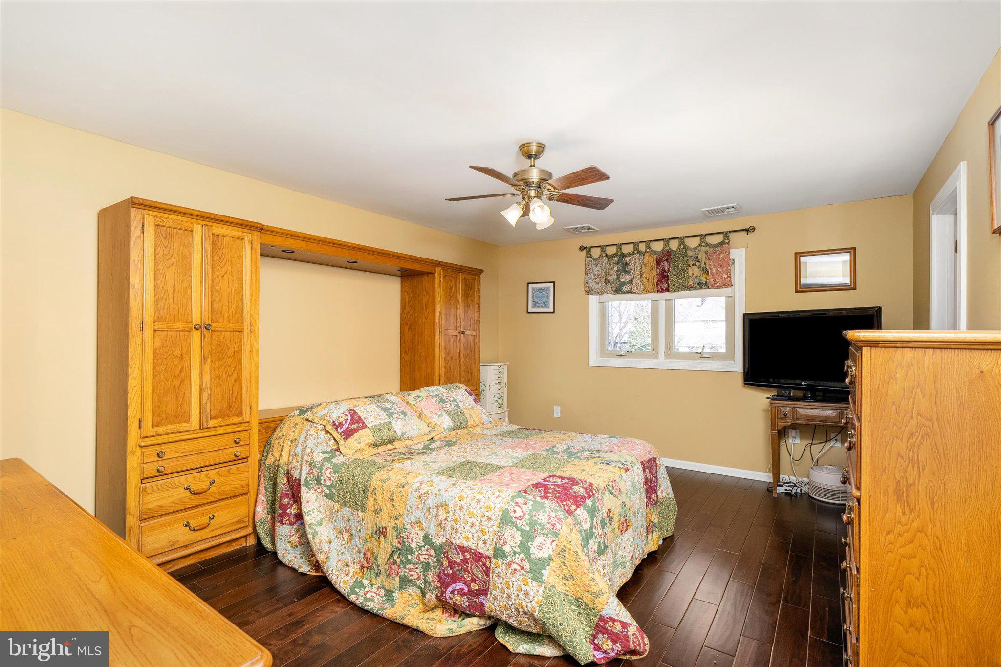 SUTPHIN PINES - Residential