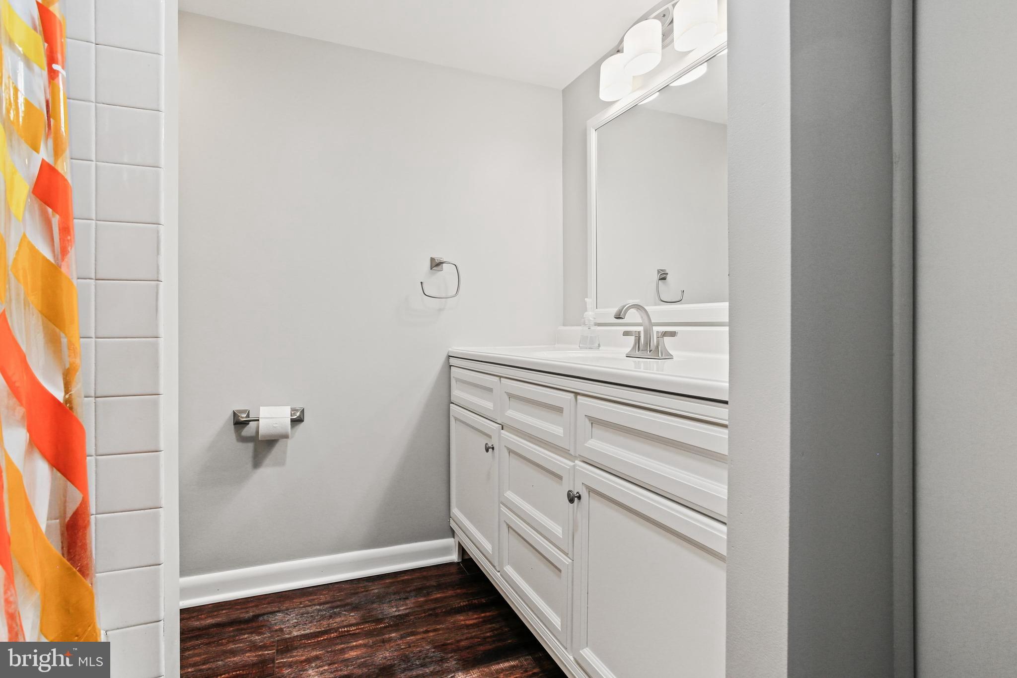 ANNEN WOODS - Residential