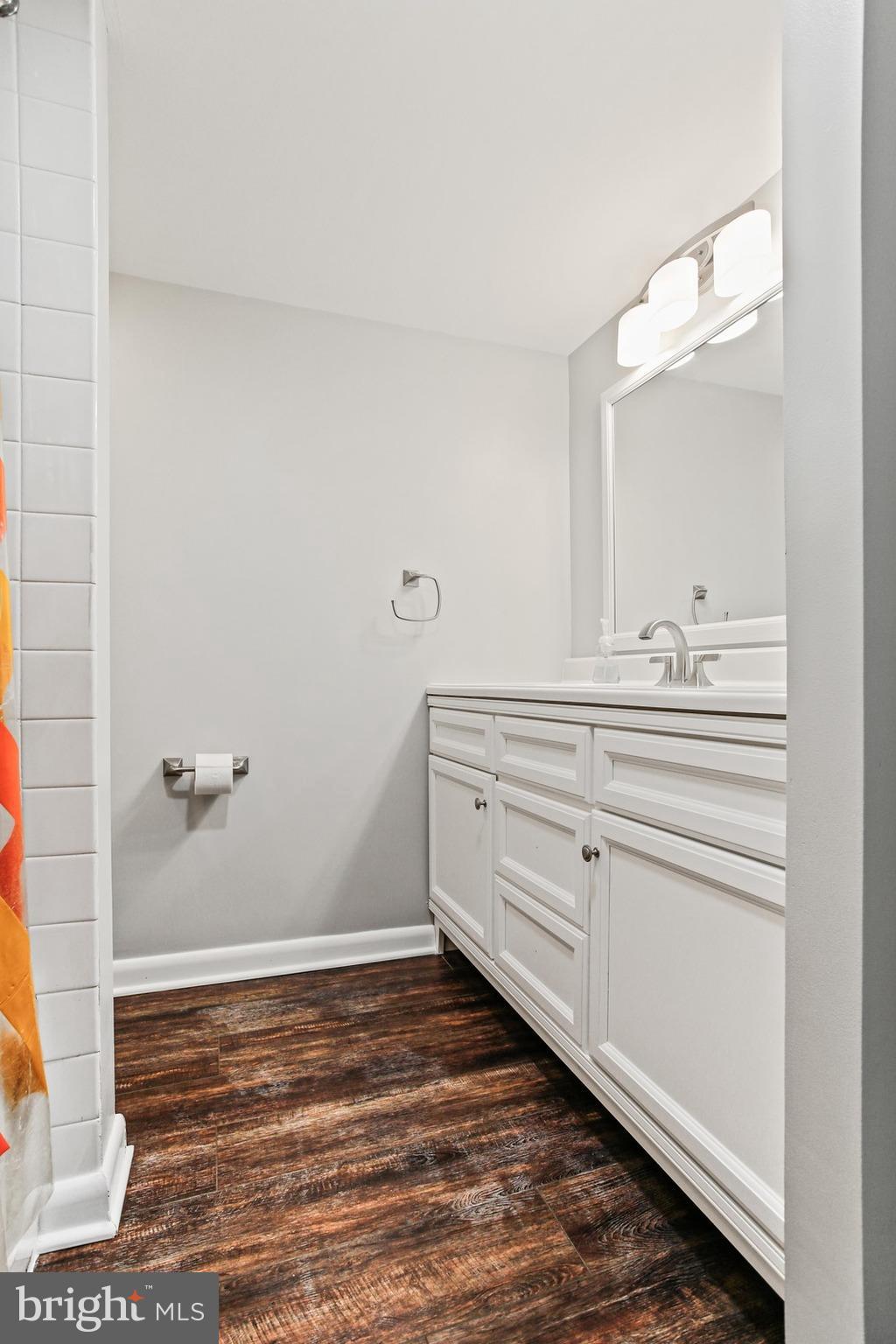 ANNEN WOODS - Residential