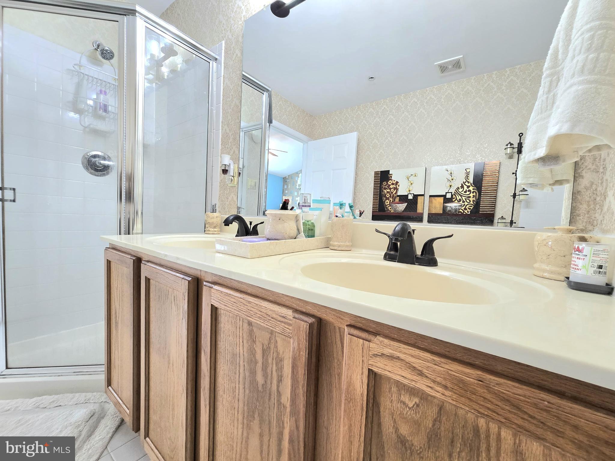 GREENBROOK MANOR PLAT 2> - Residential