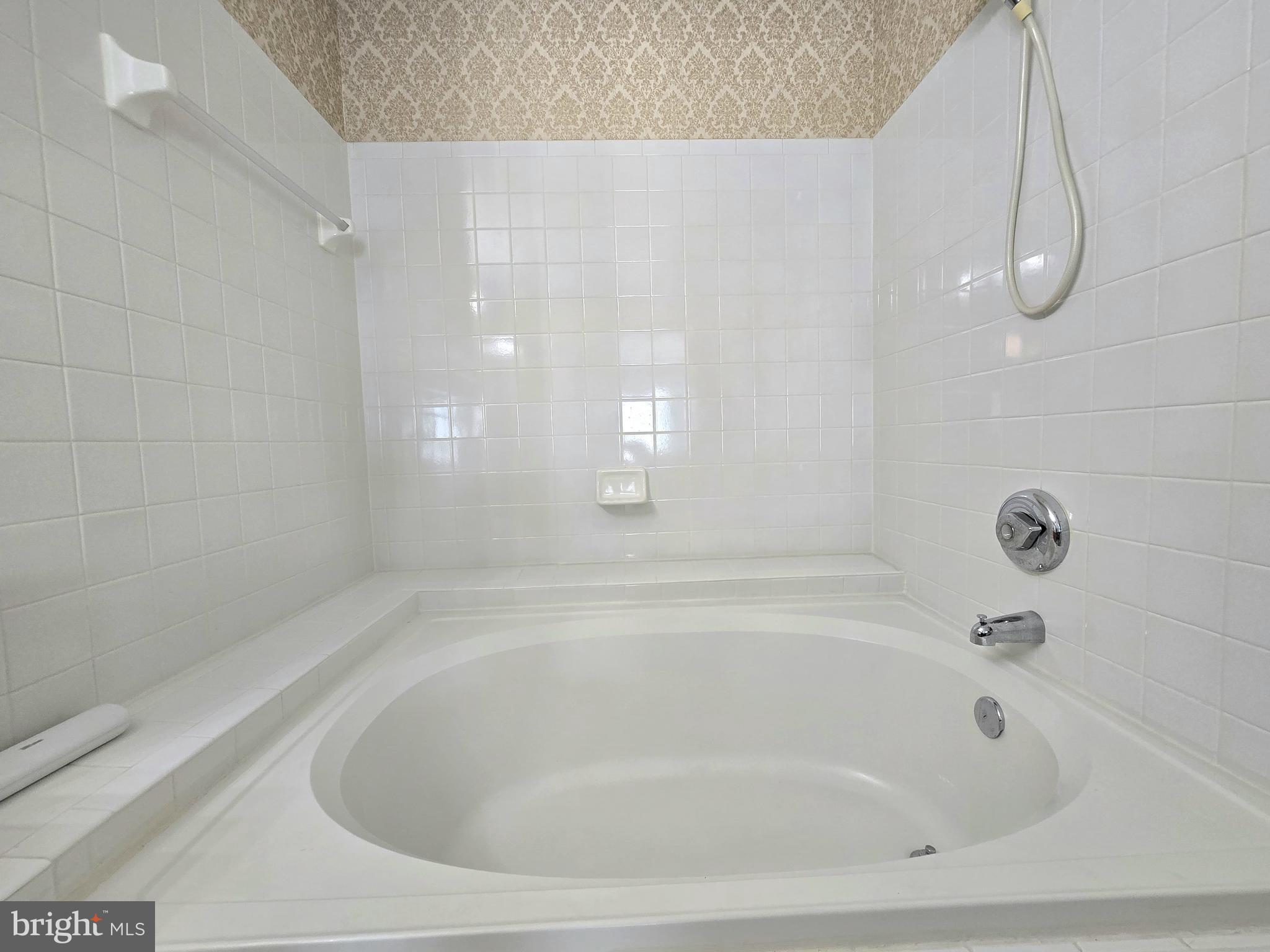 GREENBROOK MANOR PLAT 2> - Residential