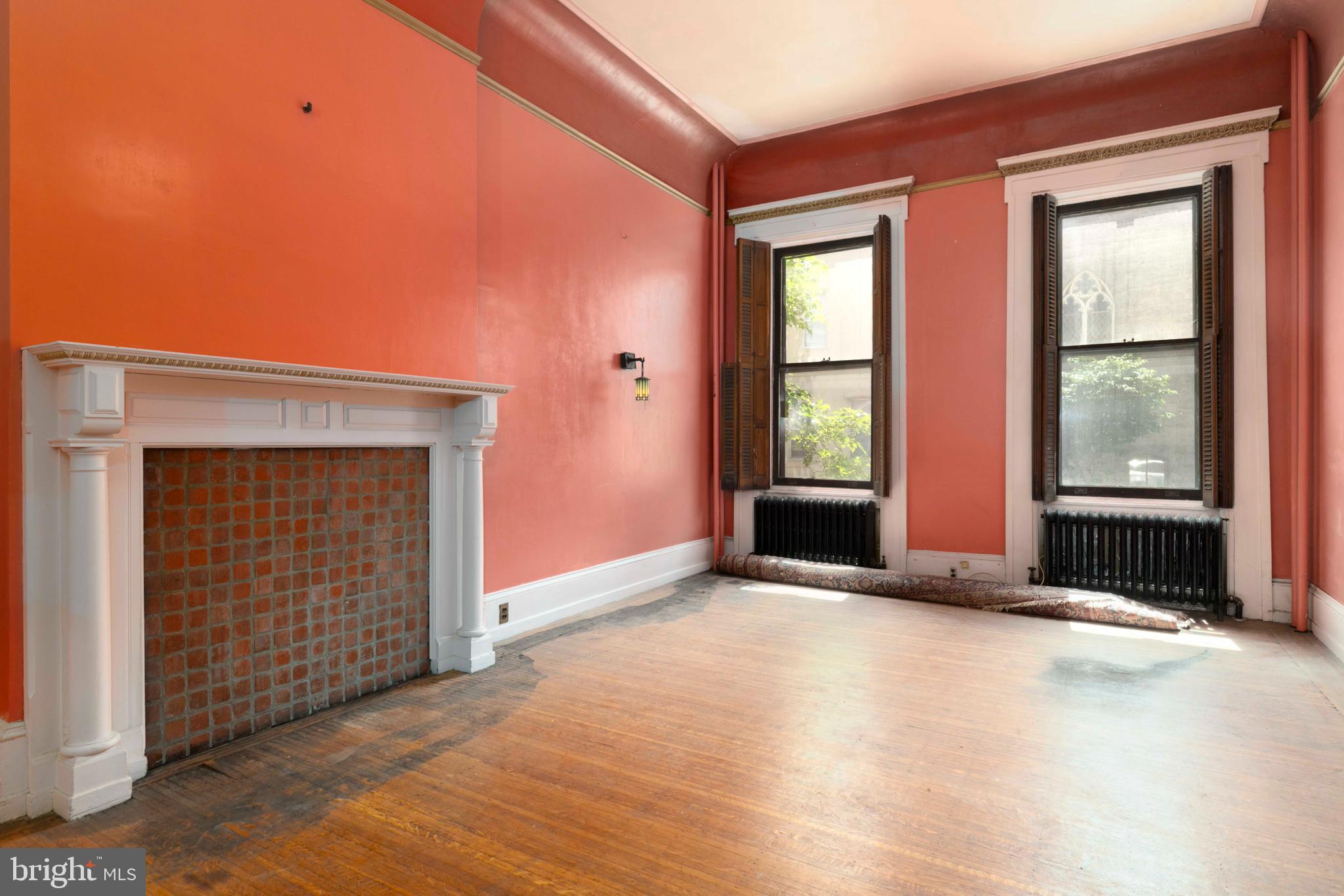 FAIRMOUNT - Residential