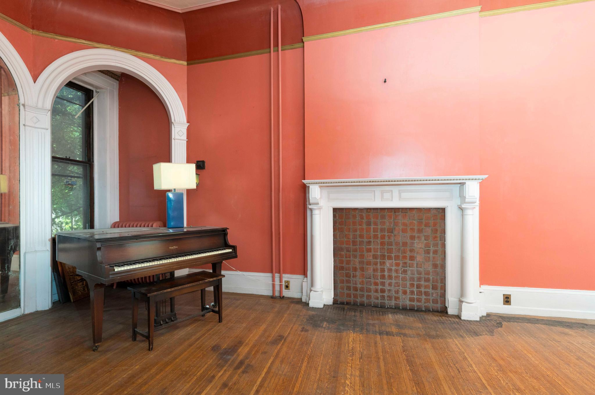 FAIRMOUNT - Residential