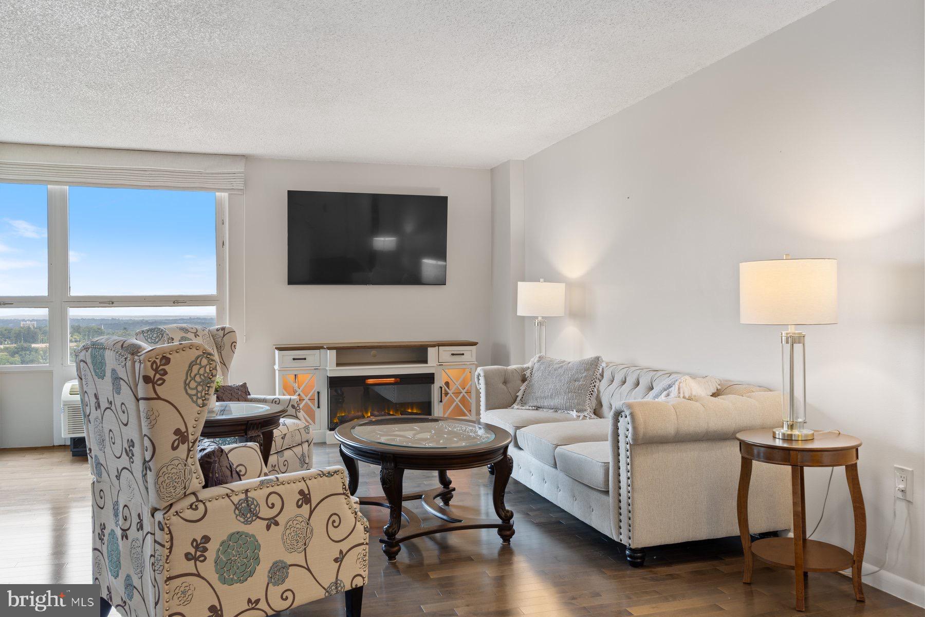 205 E JOPPA ROAD 2403