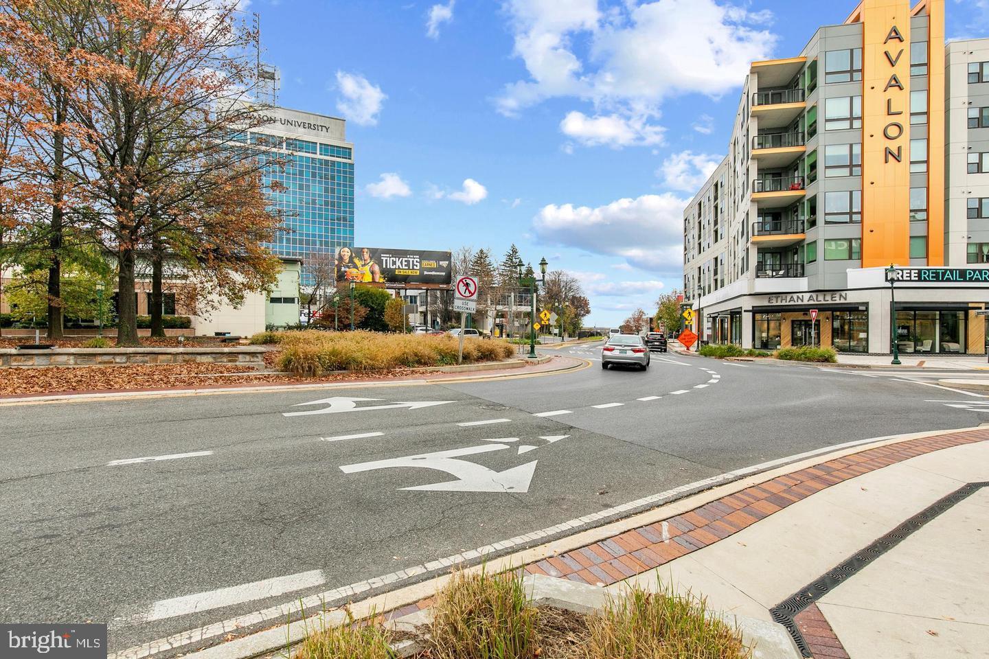 RIDGELY TOWSON CENTER - Residential