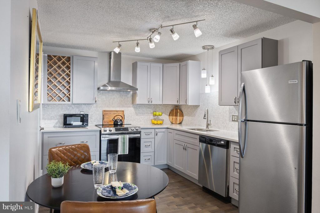 Photo of 205 E Joppa Road #2403, TOWSON, MD 21286 (MLS # MDBC2140772)