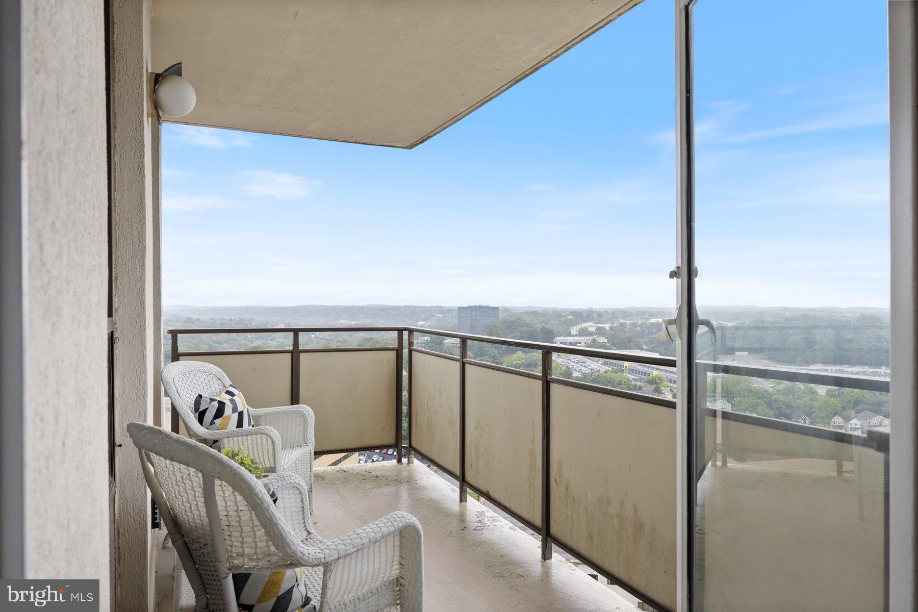 RIDGELY TOWSON CENTER - Residential